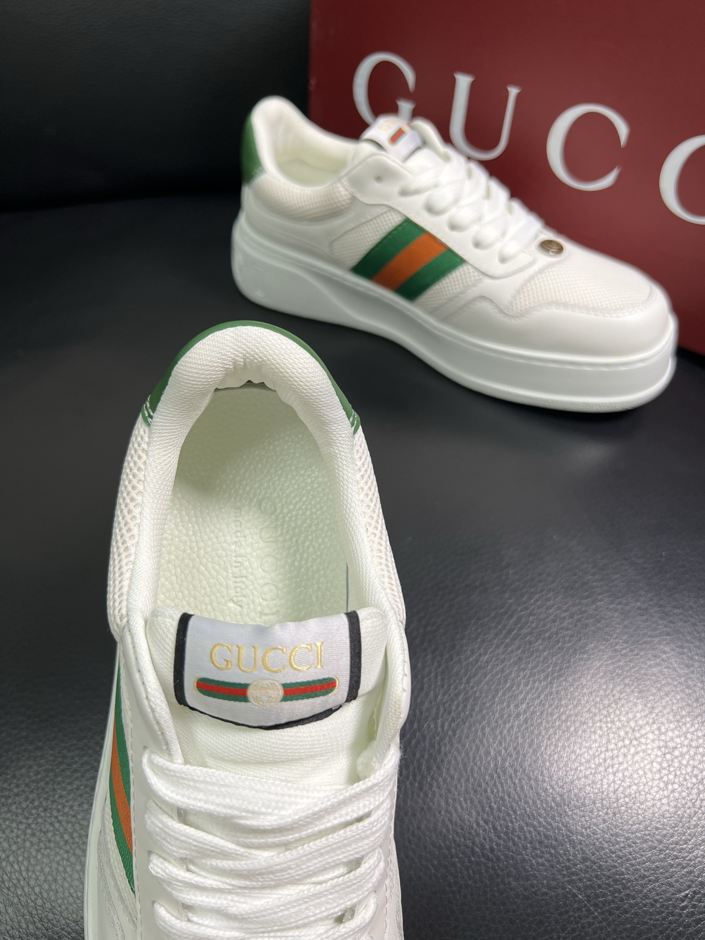  Gucci 🔍顶级代购🇮🇹 古奇专柜新款，原厂配置意大利进口牛皮搭配印花布面料，进口牛皮内里垫，透气舒
