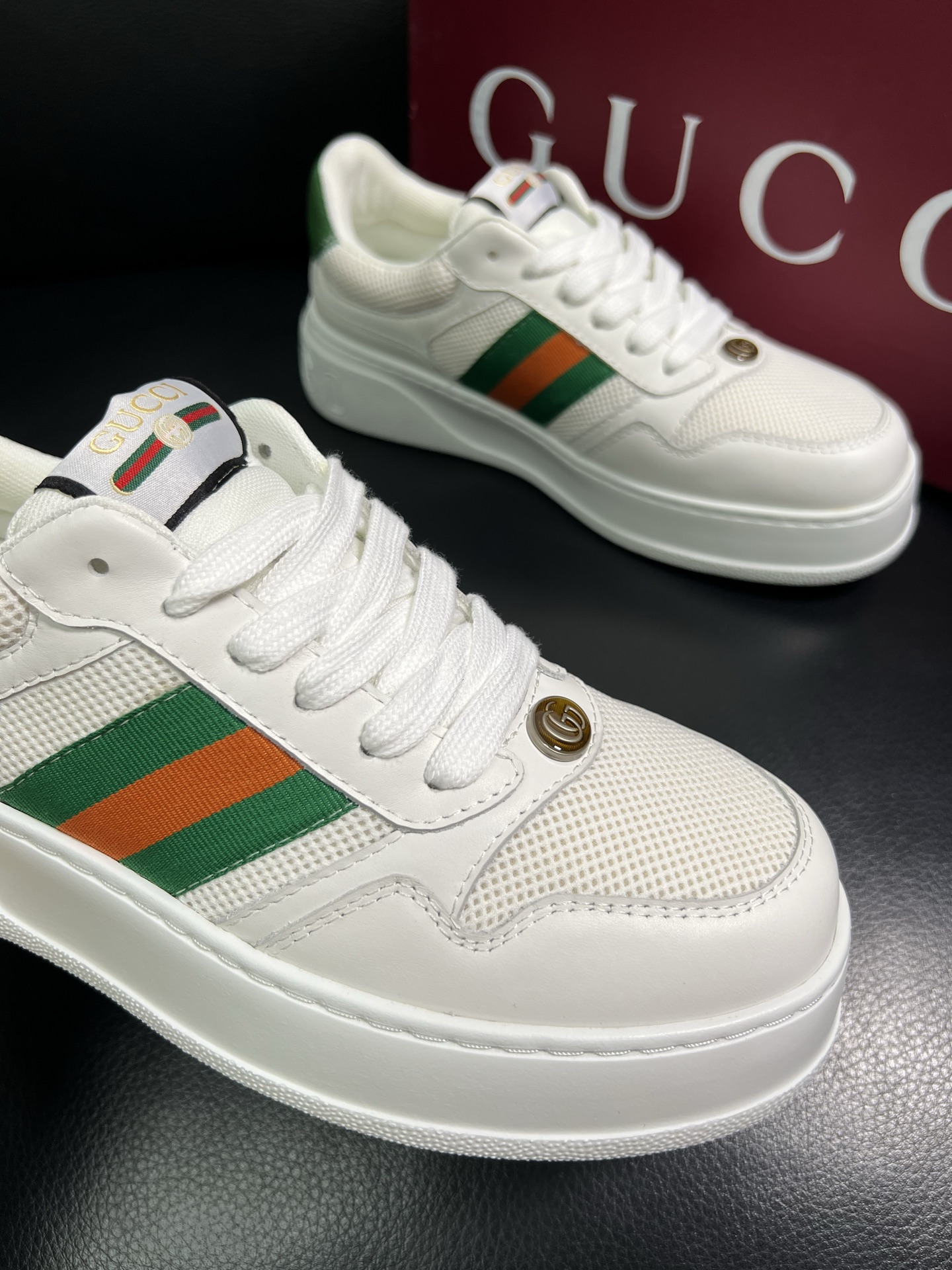  Gucci 🔍顶级代购🇮🇹 古奇专柜新款，原厂配置意大利进口牛皮搭配印花布面料，进口牛皮内里垫，透气舒