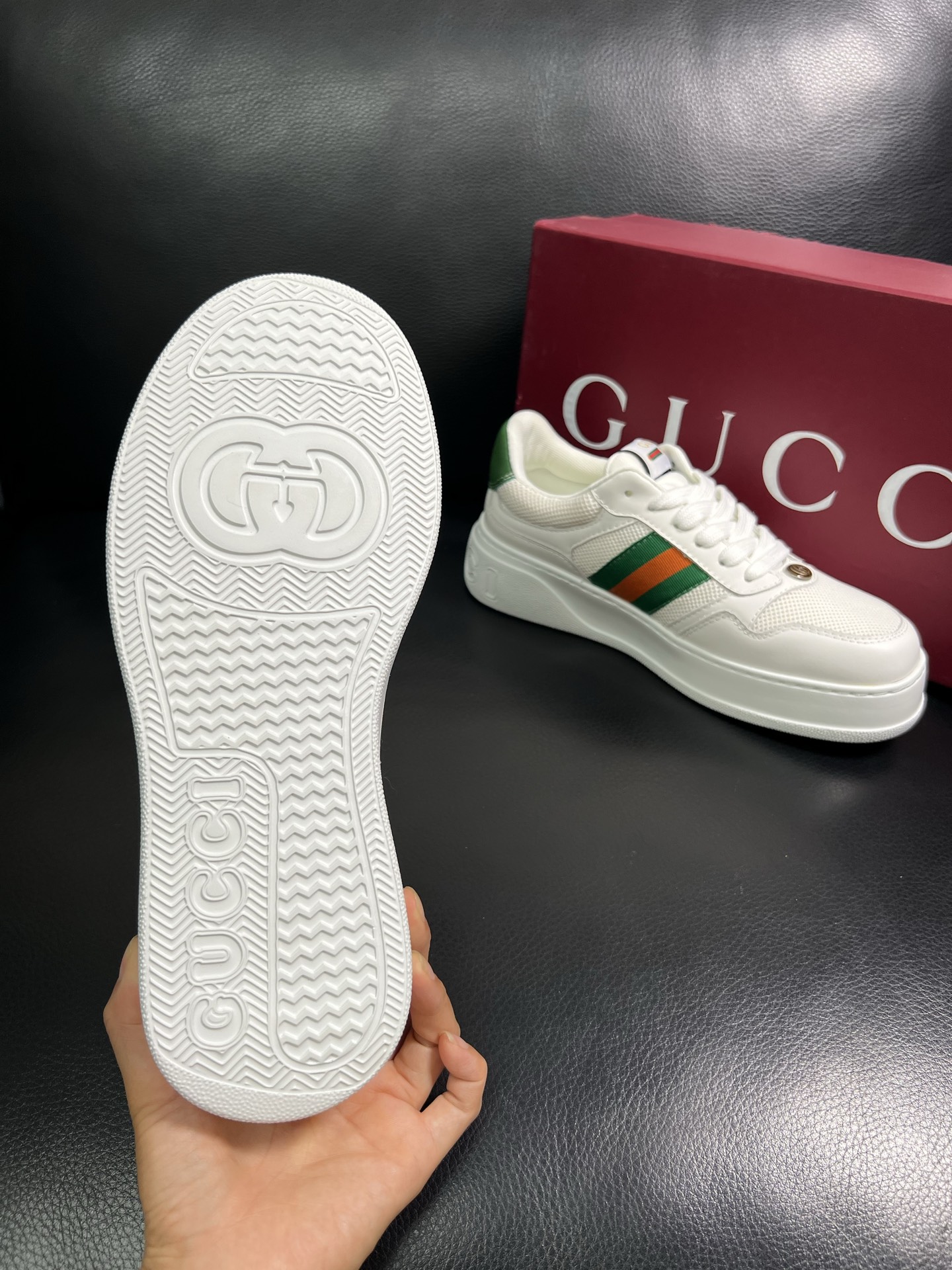  Gucci 🔍顶级代购🇮🇹 古奇专柜新款，原厂配置意大利进口牛皮搭配印花布面料，进口牛皮内里垫，透气舒