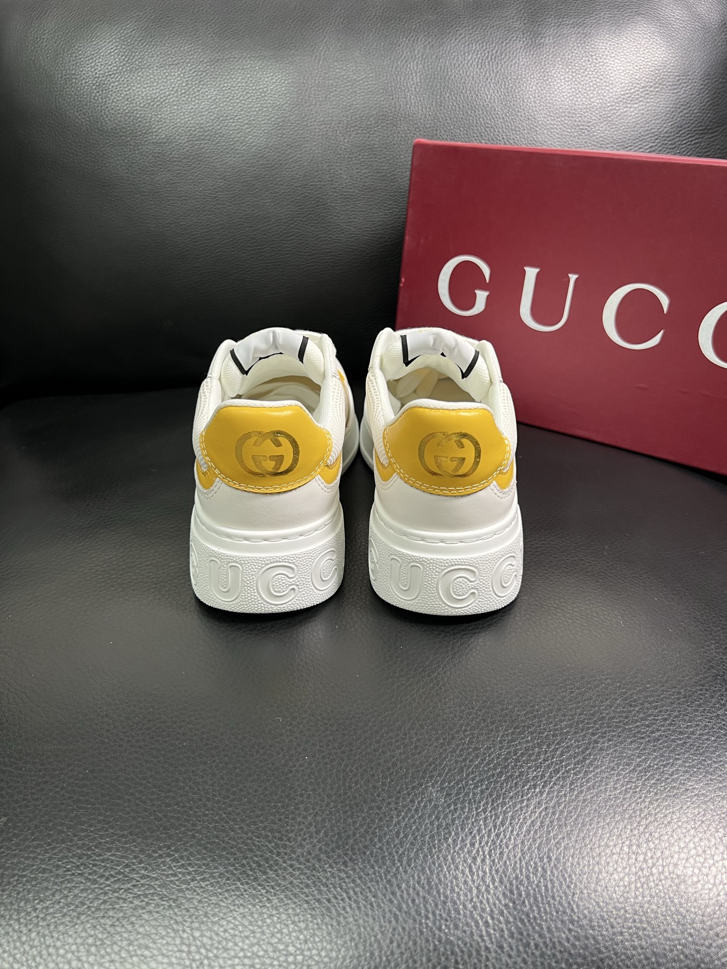  Gucci 🔍顶级代购🇮🇹 古奇专柜新款，原厂配置意大利进口牛皮搭配印花布面料，进口牛皮内里垫，透气舒