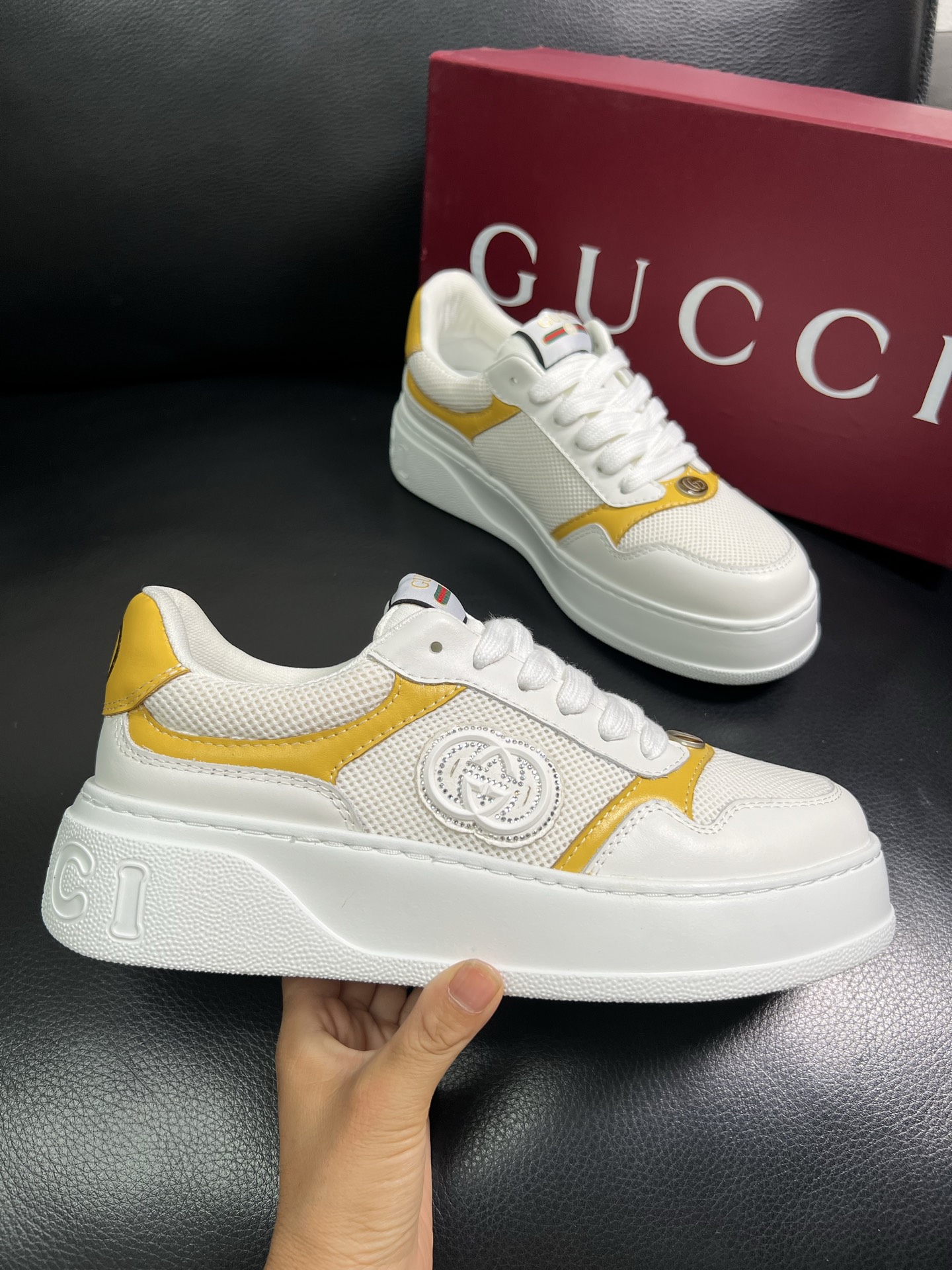  Gucci 🔍顶级代购🇮🇹 古奇专柜新款，原厂配置意大利进口牛皮搭配印花布面料，进口牛皮内里垫，透气舒