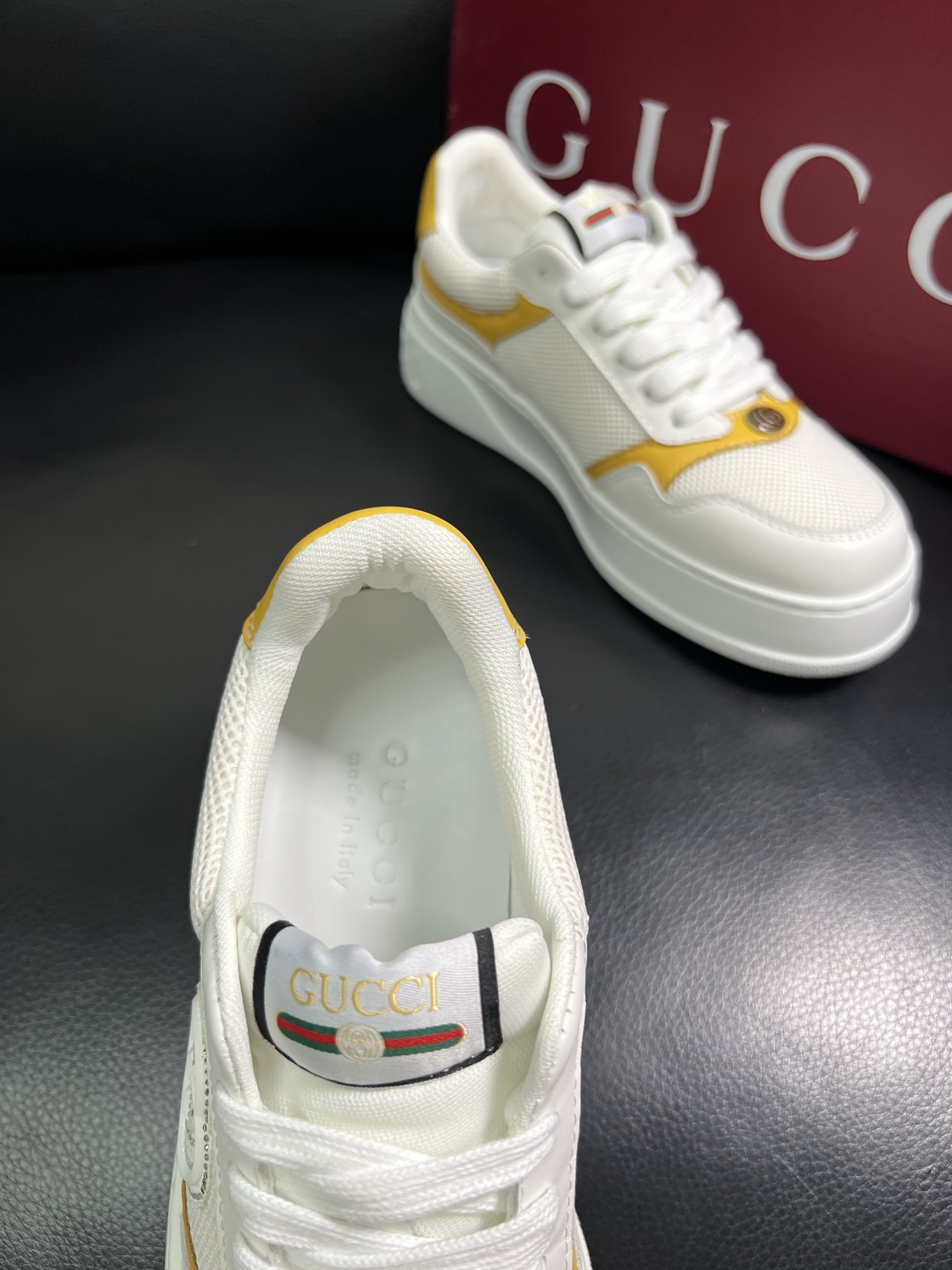  Gucci 🔍顶级代购🇮🇹 古奇专柜新款，原厂配置意大利进口牛皮搭配印花布面料，进口牛皮内里垫，透气舒