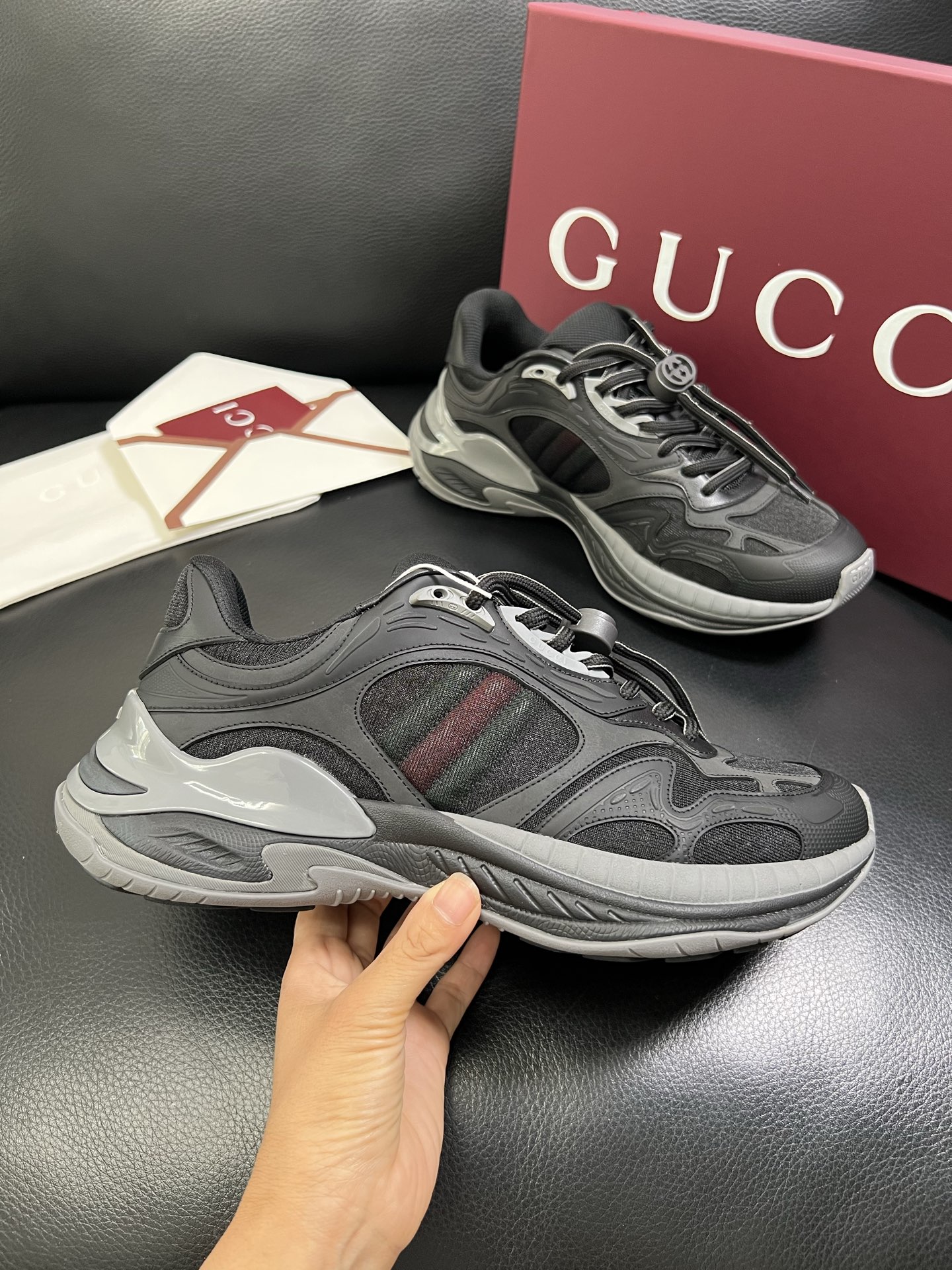  Gucci 🔍顶级代购🇮🇹 古奇专柜新款，原厂配置意大利进口牛皮搭配印花布面料，进口牛皮内里垫，透气舒