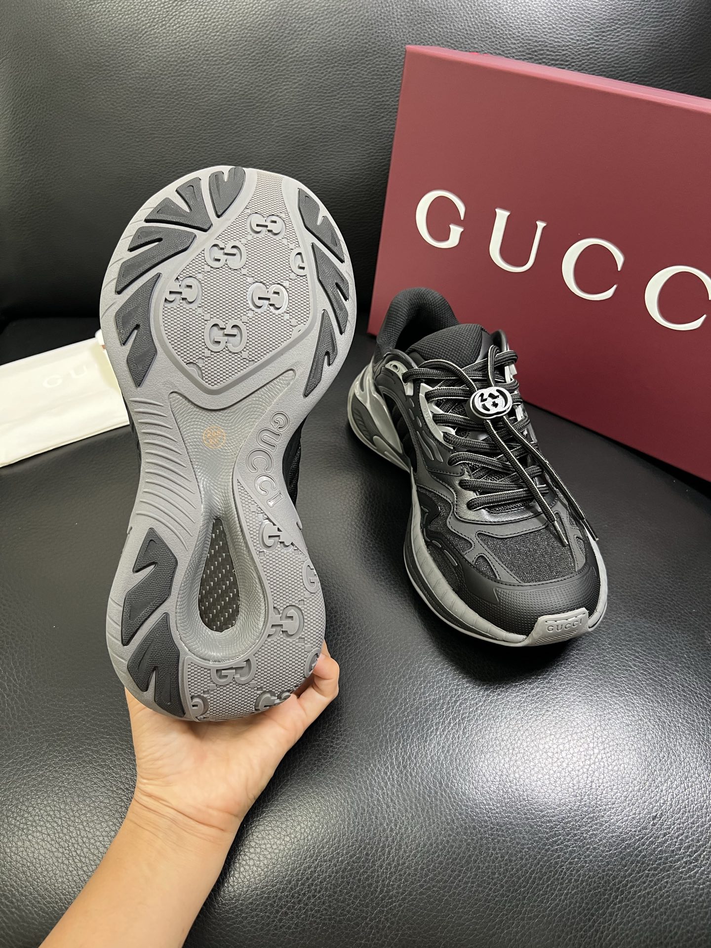  Gucci 🔍顶级代购🇮🇹 古奇专柜新款，原厂配置意大利进口牛皮搭配印花布面料，进口牛皮内里垫，透气舒