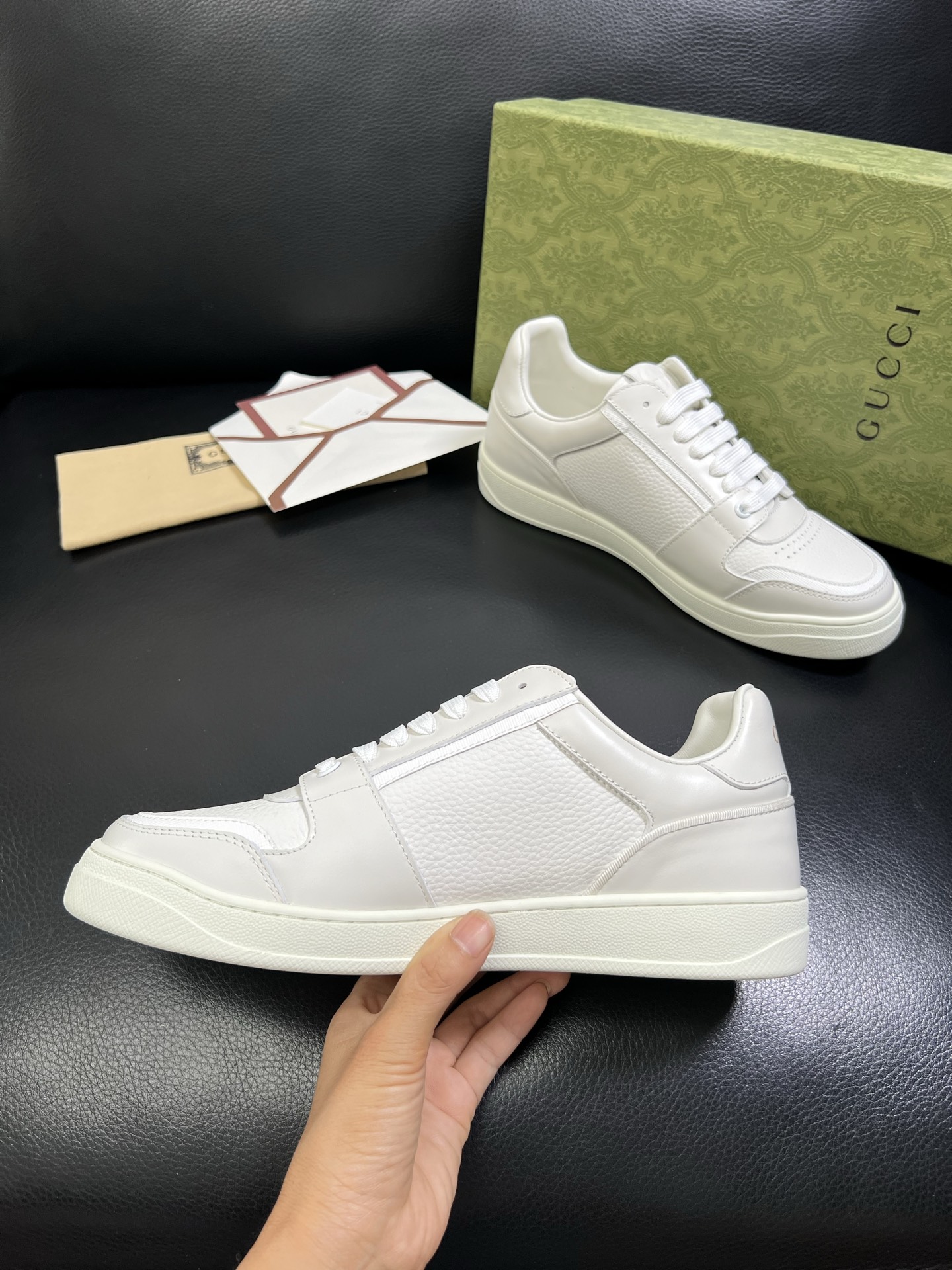  Gucci 🔍顶级代购🇮🇹 古奇专柜新款，原厂配置意大利进口牛皮搭配印花布面料，进口牛皮内里垫，透气舒
