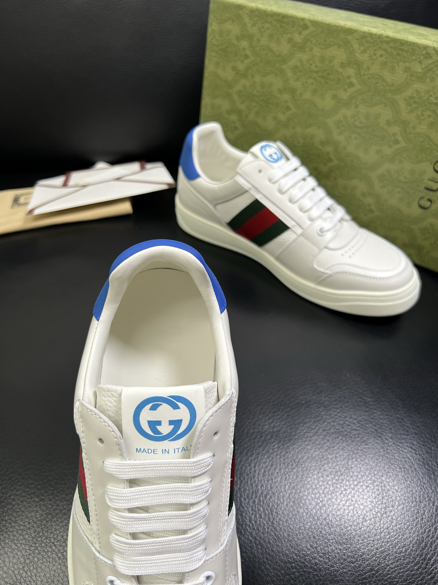  Gucci 🔍顶级代购🇮🇹 古奇专柜新款，原厂配置意大利进口牛皮搭配印花布面料，进口牛皮内里垫，透气舒