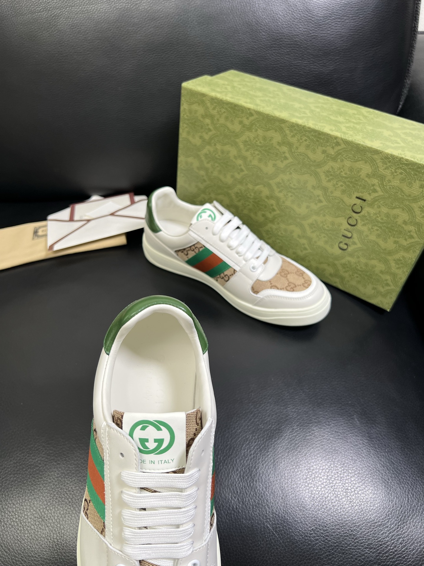  Gucci 🔍顶级代购🇮🇹 古奇专柜新款，原厂配置意大利进口牛皮搭配印花布面料，进口牛皮内里垫，透气舒