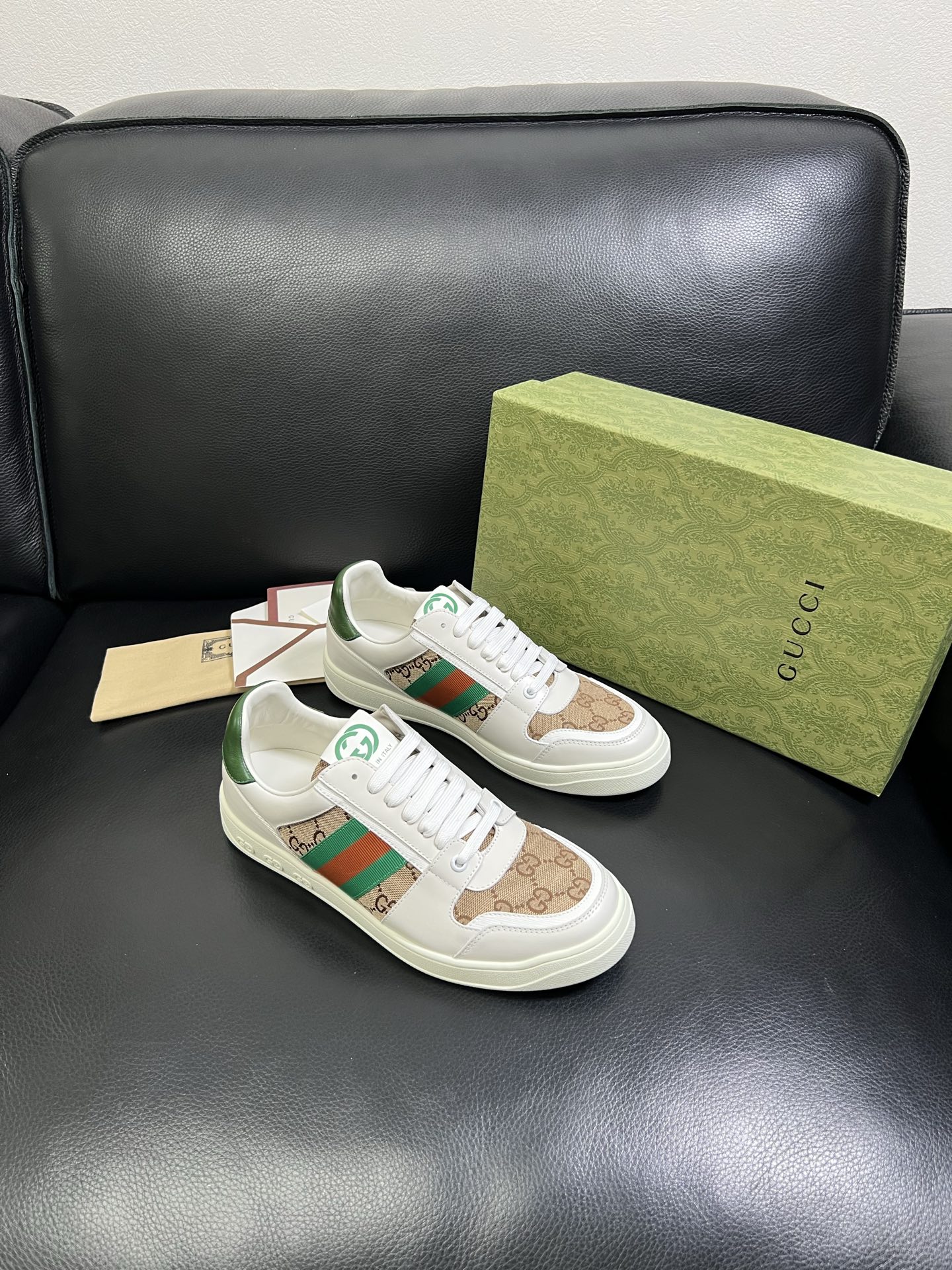  Gucci 🔍顶级代购🇮🇹 古奇专柜新款，原厂配置意大利进口牛皮搭配印花布面料，进口牛皮内里垫，透气舒