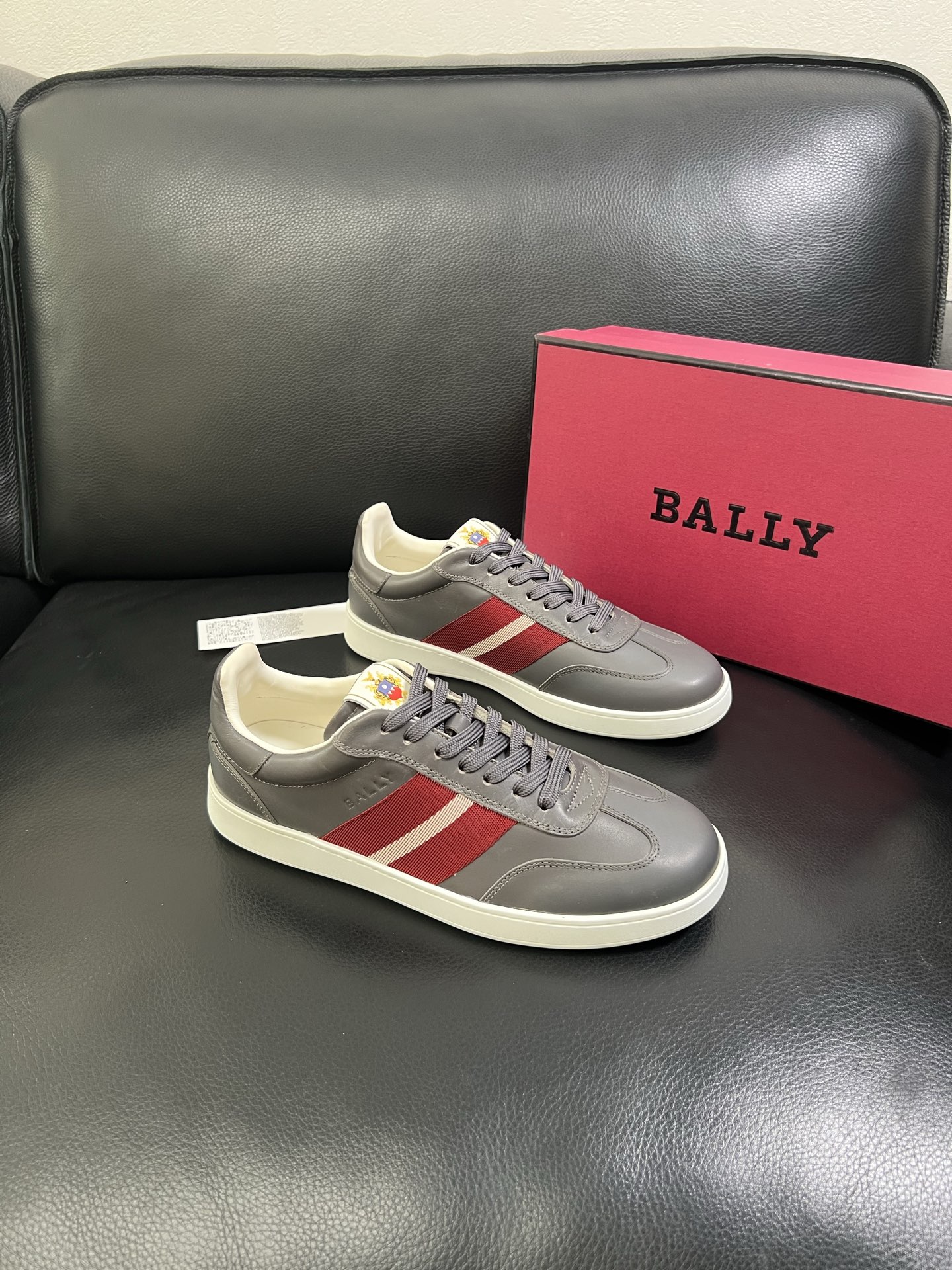  BALLY🔍顶级代购🇮🇹 巴利 经典配色专柜同步，鞋面意大利进口牛皮面料，进口水染牛皮里垫 ，鞋底：原