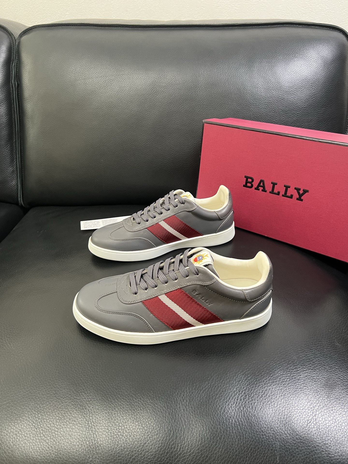  BALLY🔍顶级代购🇮🇹 巴利 经典配色专柜同步，鞋面意大利进口牛皮面料，进口水染牛皮里垫 ，鞋底：原