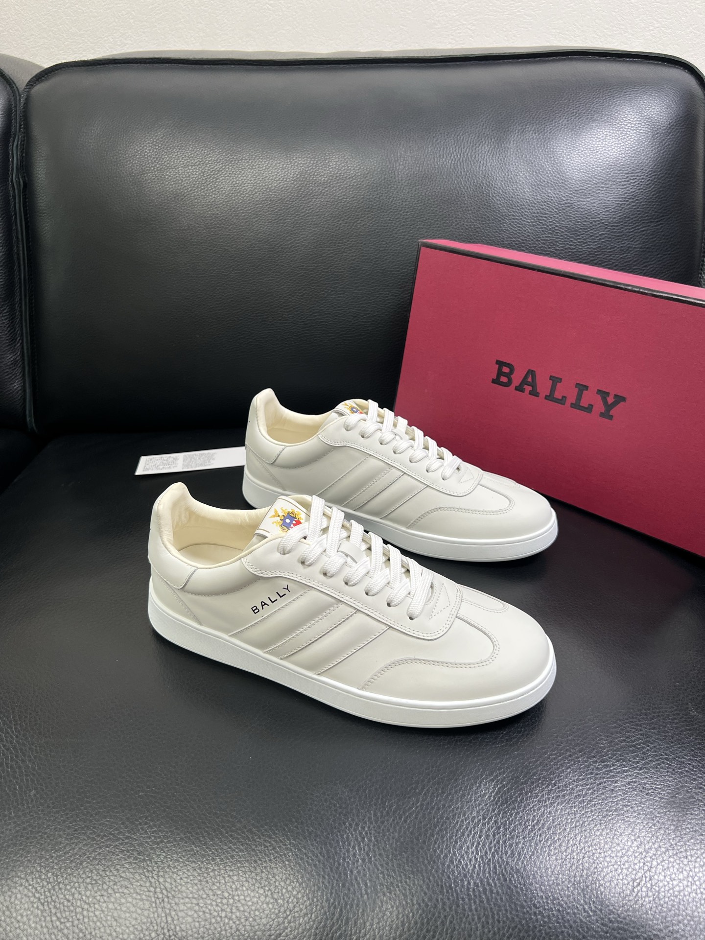  BALLY🔍顶级代购🇮🇹 巴利 经典配色专柜同步，鞋面意大利进口牛皮面料，进口水染牛皮里垫 ，鞋底：原