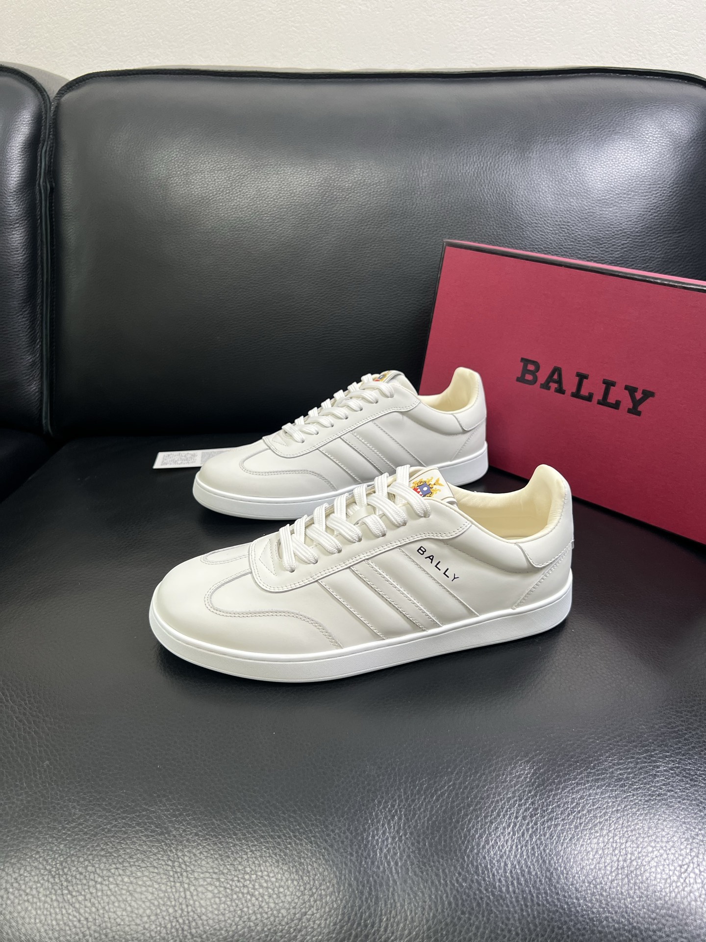  BALLY🔍顶级代购🇮🇹 巴利 经典配色专柜同步，鞋面意大利进口牛皮面料，进口水染牛皮里垫 ，鞋底：原