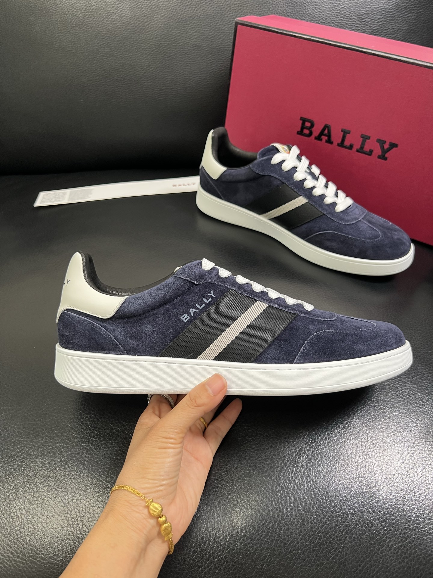  BALLY🔍顶级代购🇮🇹 巴利 经典配色专柜同步，鞋面意大利进口牛皮面料，进口水染牛皮里垫 ，鞋底：原