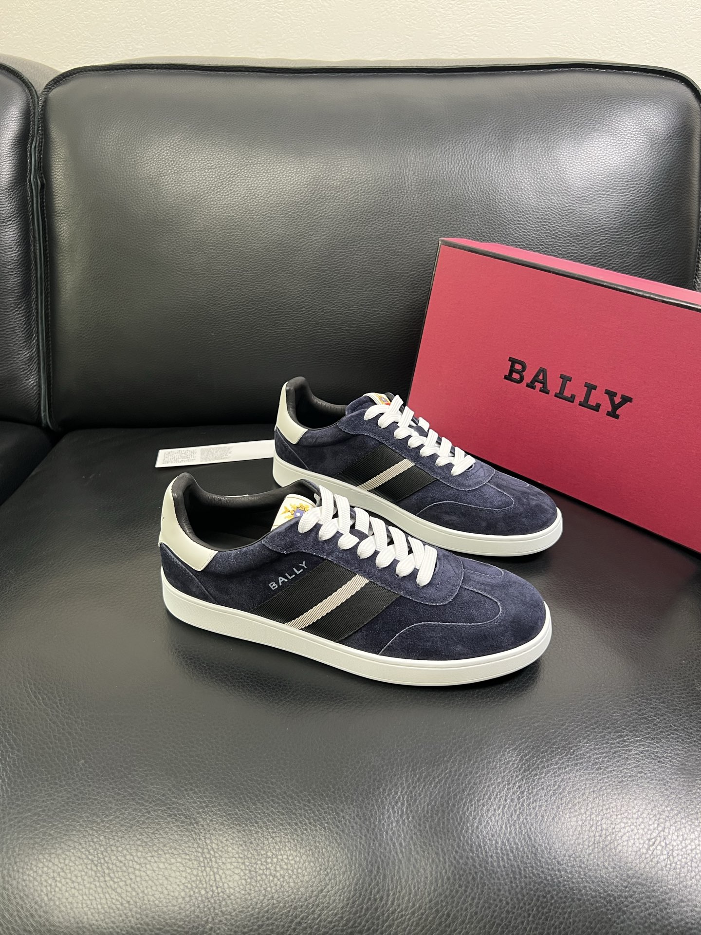  BALLY🔍顶级代购🇮🇹 巴利 经典配色专柜同步，鞋面意大利进口牛皮面料，进口水染牛皮里垫 ，鞋底：原