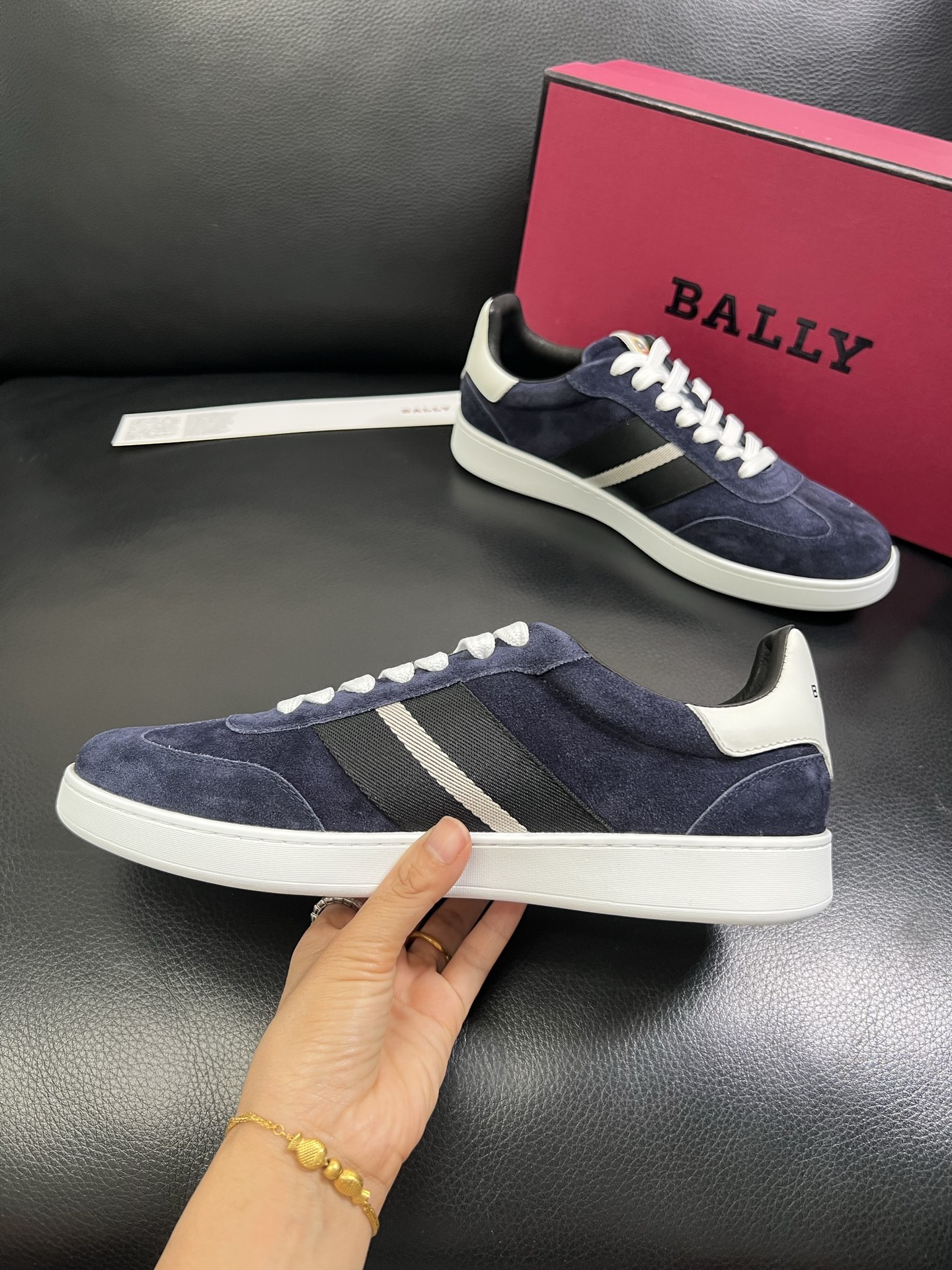  BALLY🔍顶级代购🇮🇹 巴利 经典配色专柜同步，鞋面意大利进口牛皮面料，进口水染牛皮里垫 ，鞋底：原
