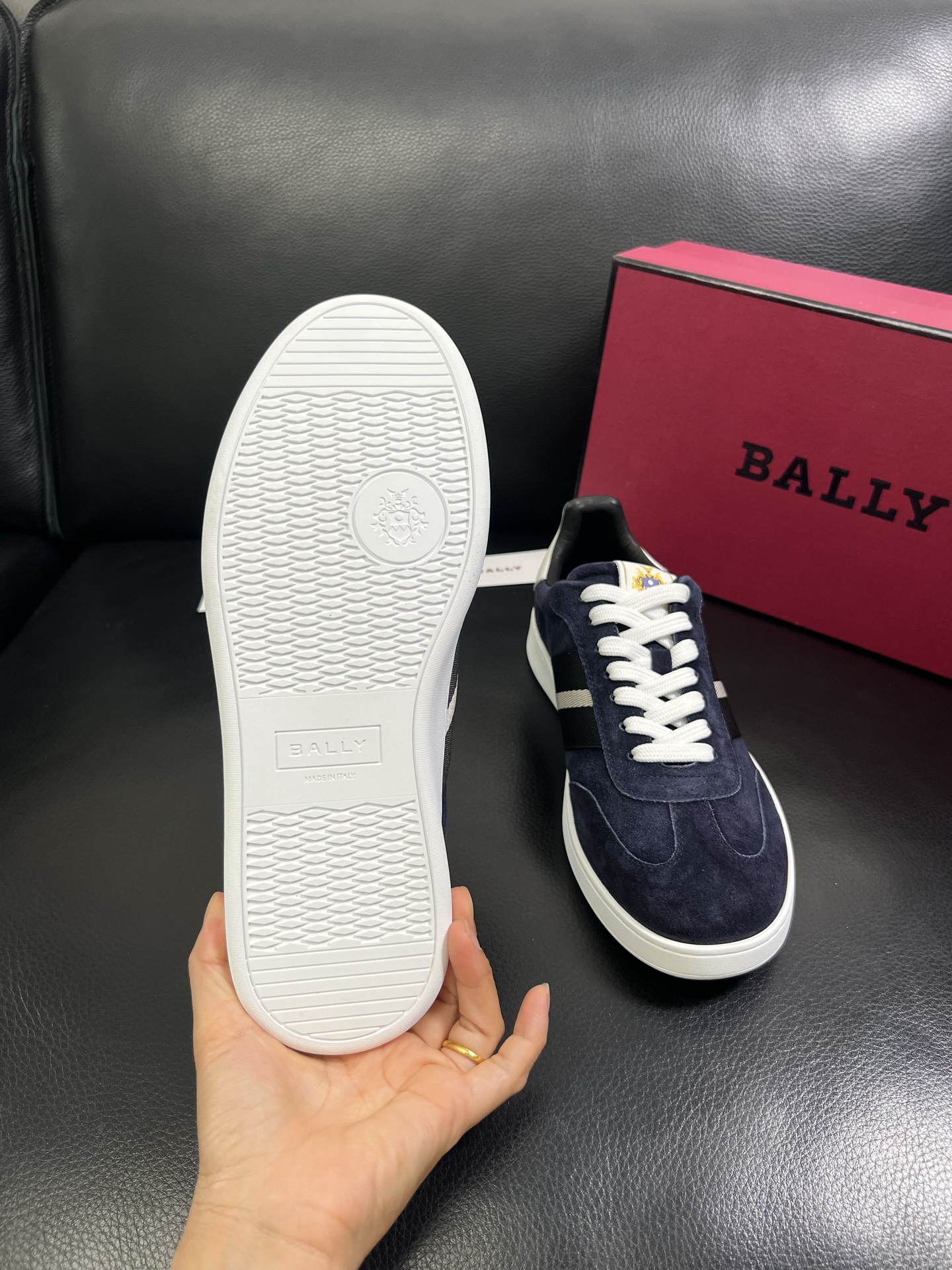  BALLY🔍顶级代购🇮🇹 巴利 经典配色专柜同步，鞋面意大利进口牛皮面料，进口水染牛皮里垫 ，鞋底：原