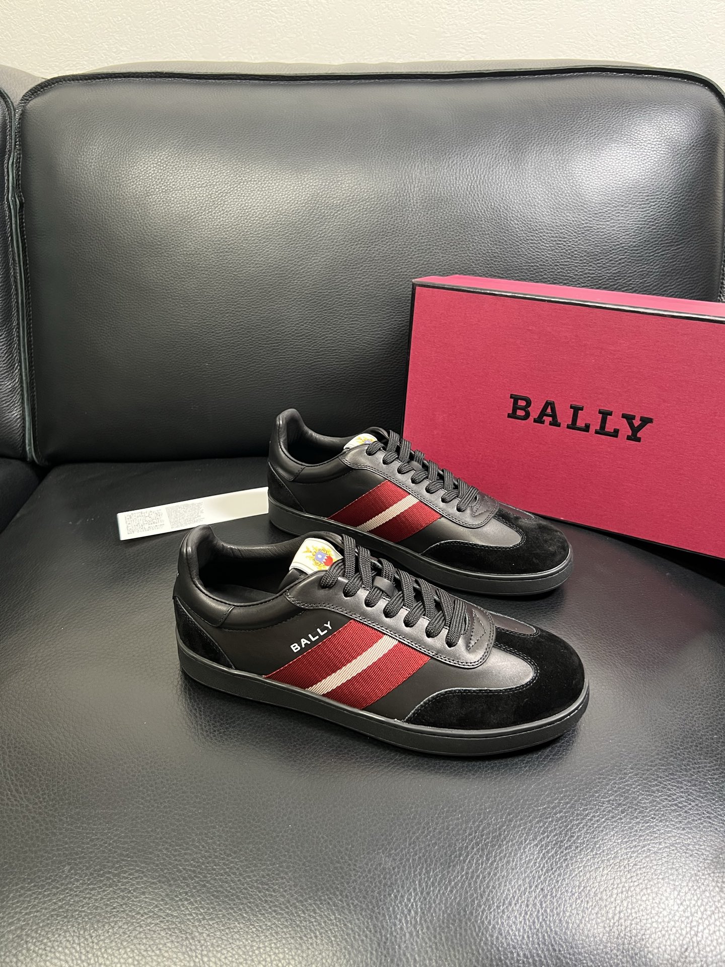  BALLY🔍顶级代购🇮🇹 巴利 经典配色专柜同步，鞋面意大利进口牛皮面料，进口水染牛皮里垫 ，鞋底：原