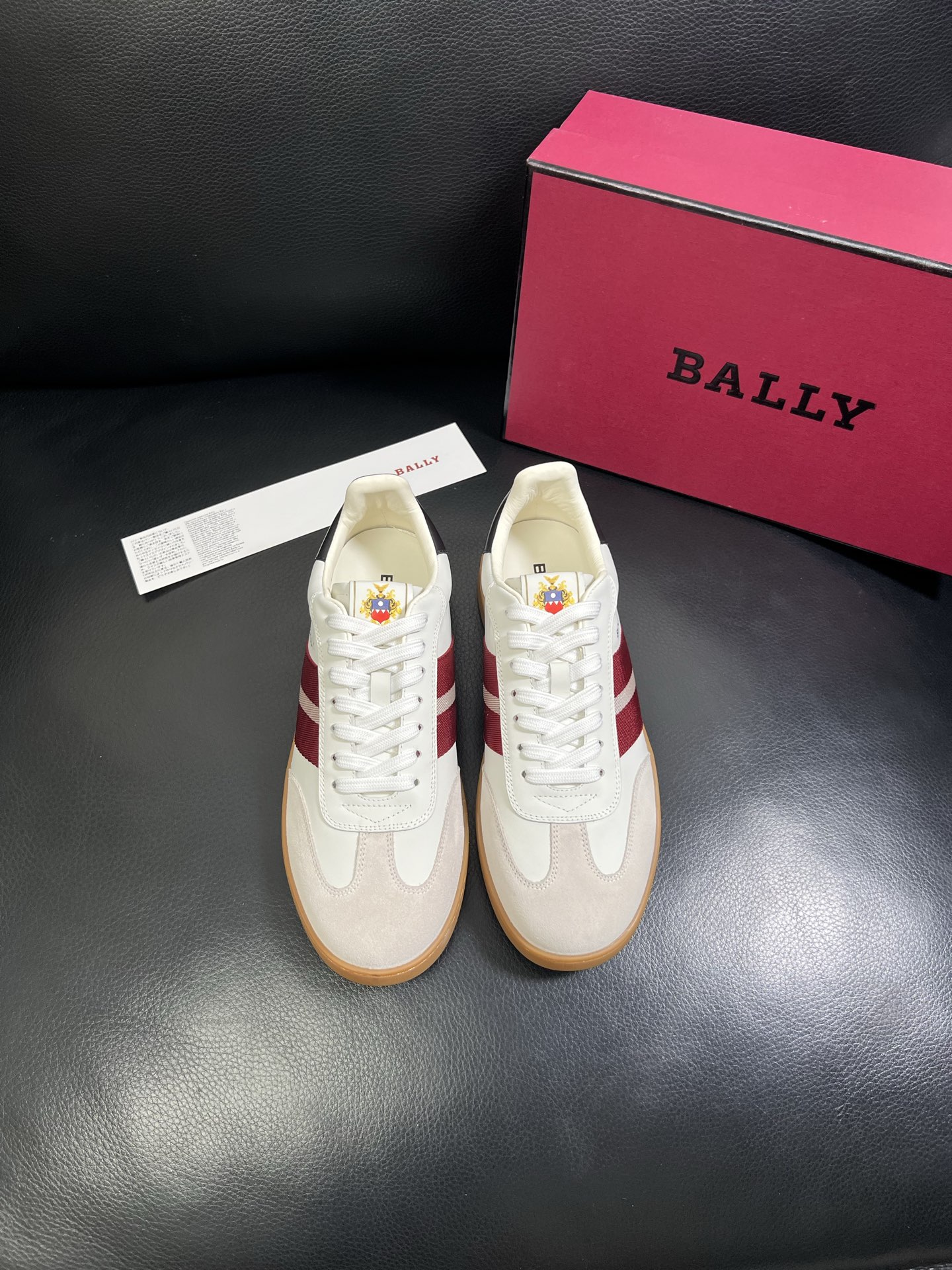  BALLY🔍顶级代购🇮🇹 巴利 经典配色专柜同步，鞋面意大利进口牛皮面料，进口水染牛皮里垫 ，鞋底：原