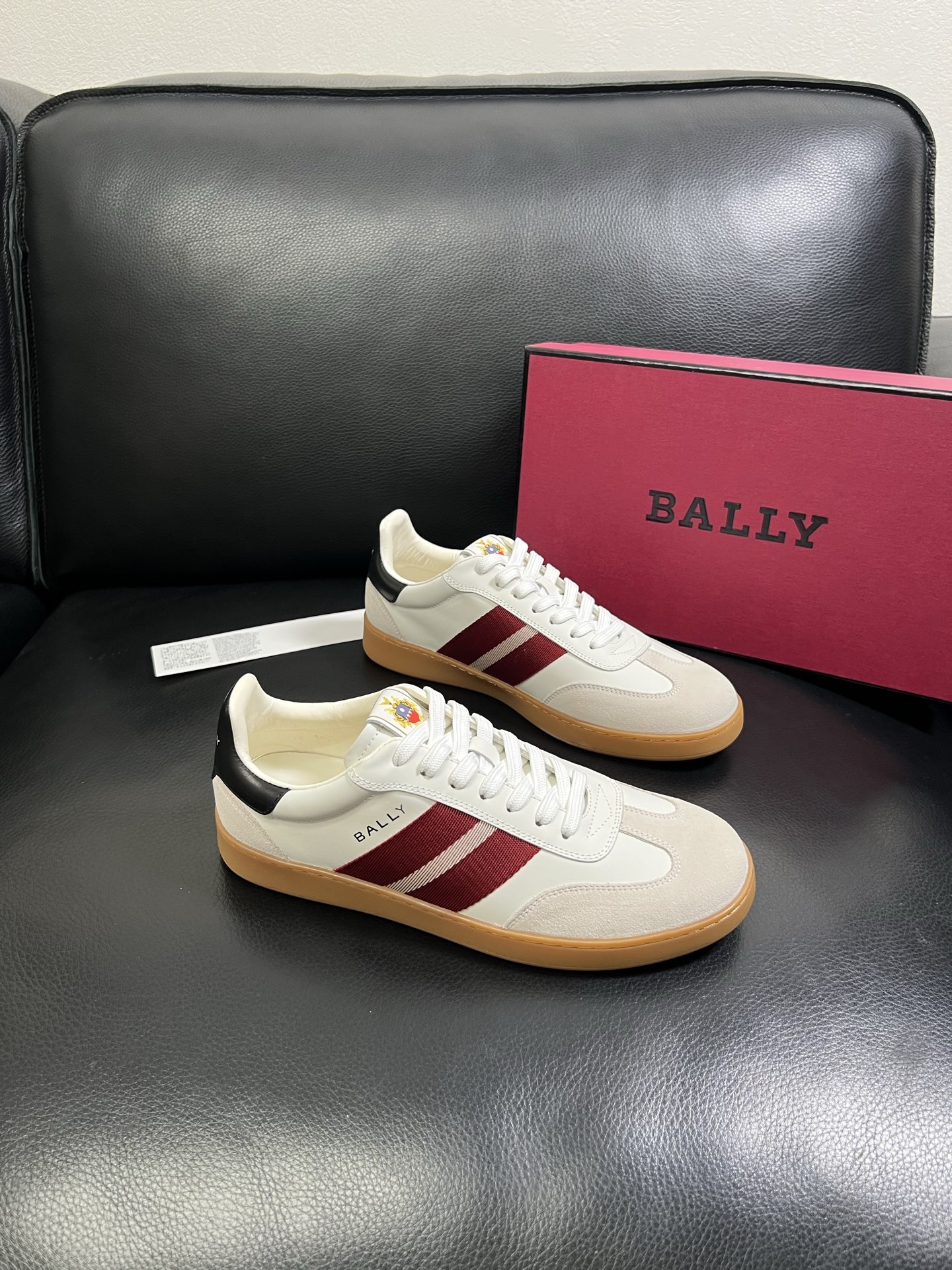  BALLY🔍顶级代购🇮🇹 巴利 经典配色专柜同步，鞋面意大利进口牛皮面料，进口水染牛皮里垫 ，鞋底：原