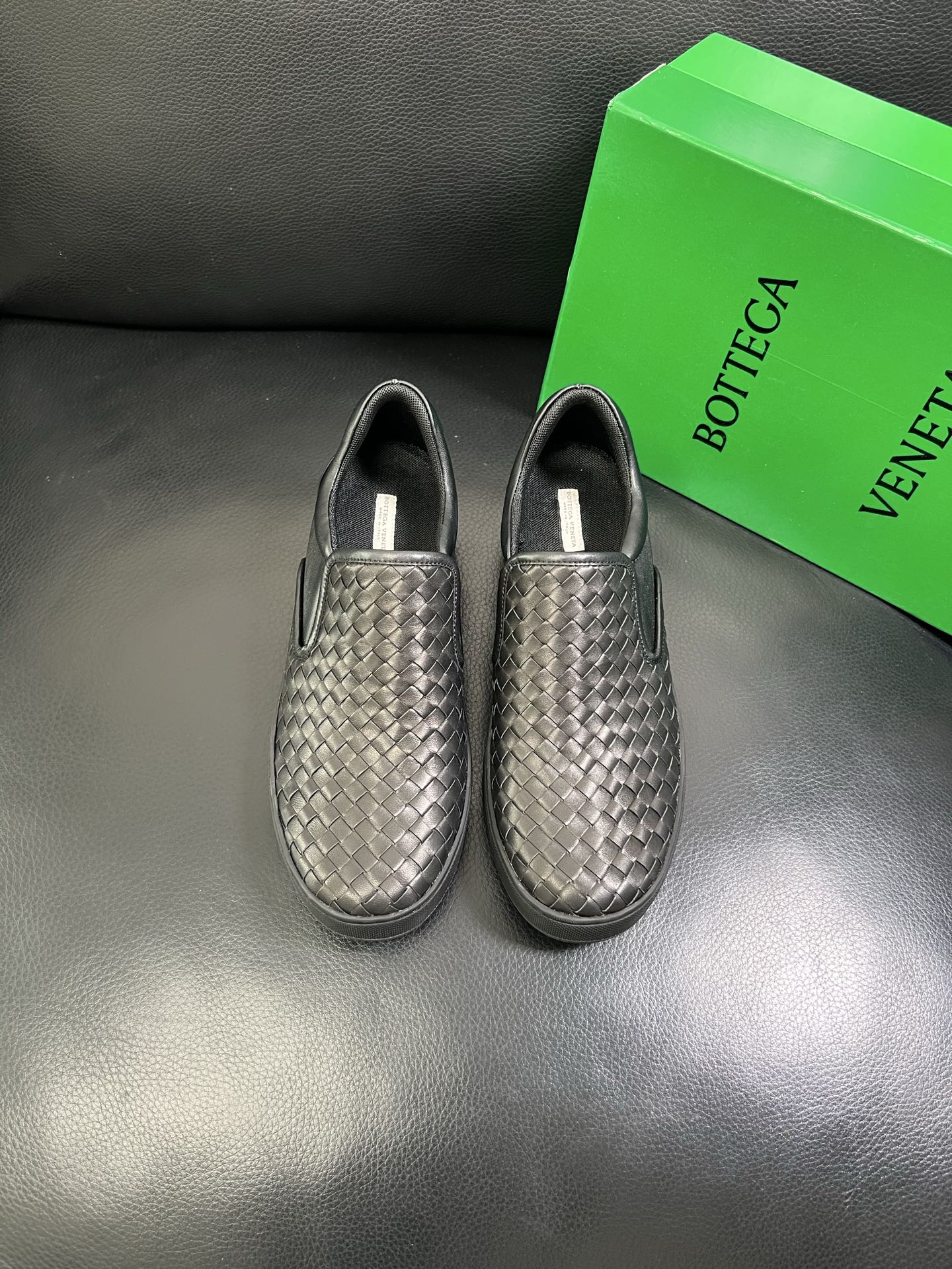  BOTTEGA  VENETA 🔍顶级代购🇮🇹 葆蝶家 专柜同步，鞋面意大利进口编织牛皮面料，透气牛皮