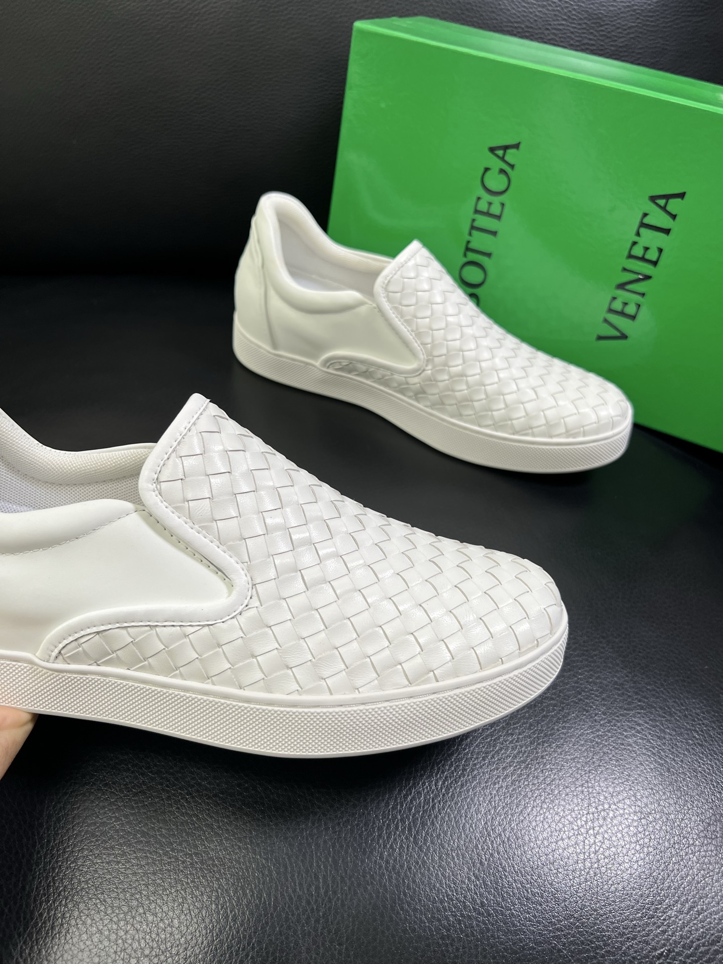  BOTTEGA  VENETA 🔍顶级代购🇮🇹 葆蝶家 专柜同步，鞋面意大利进口编织牛皮面料，透气牛皮
