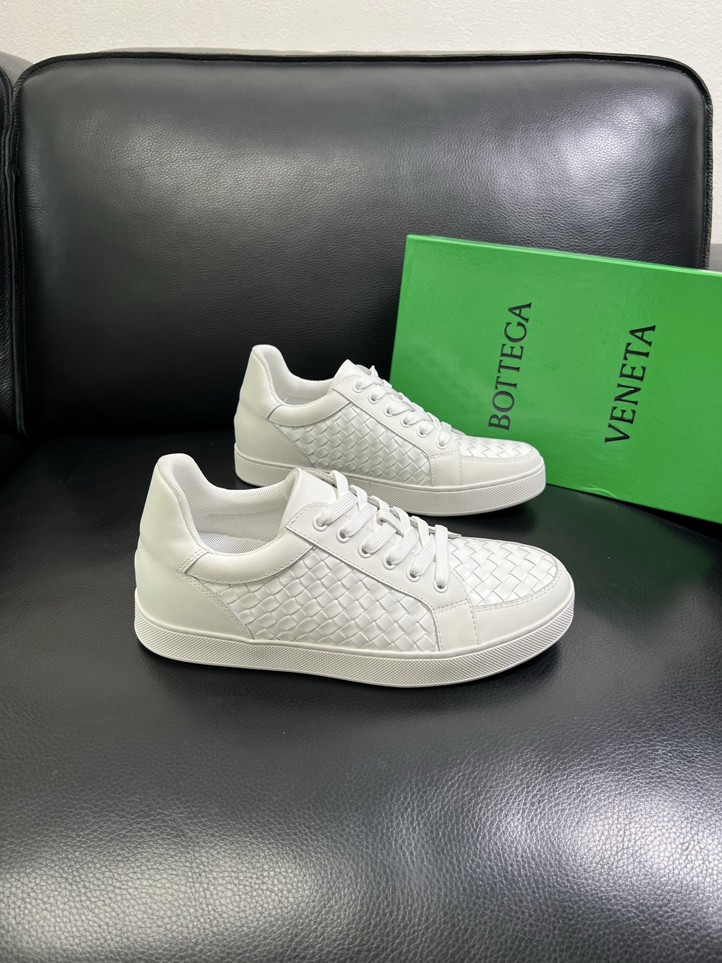  BOTTEGA  VENETA 🔍顶级代购🇮🇹 葆蝶家 专柜同步，鞋面意大利进口编织牛皮面料，透气牛皮