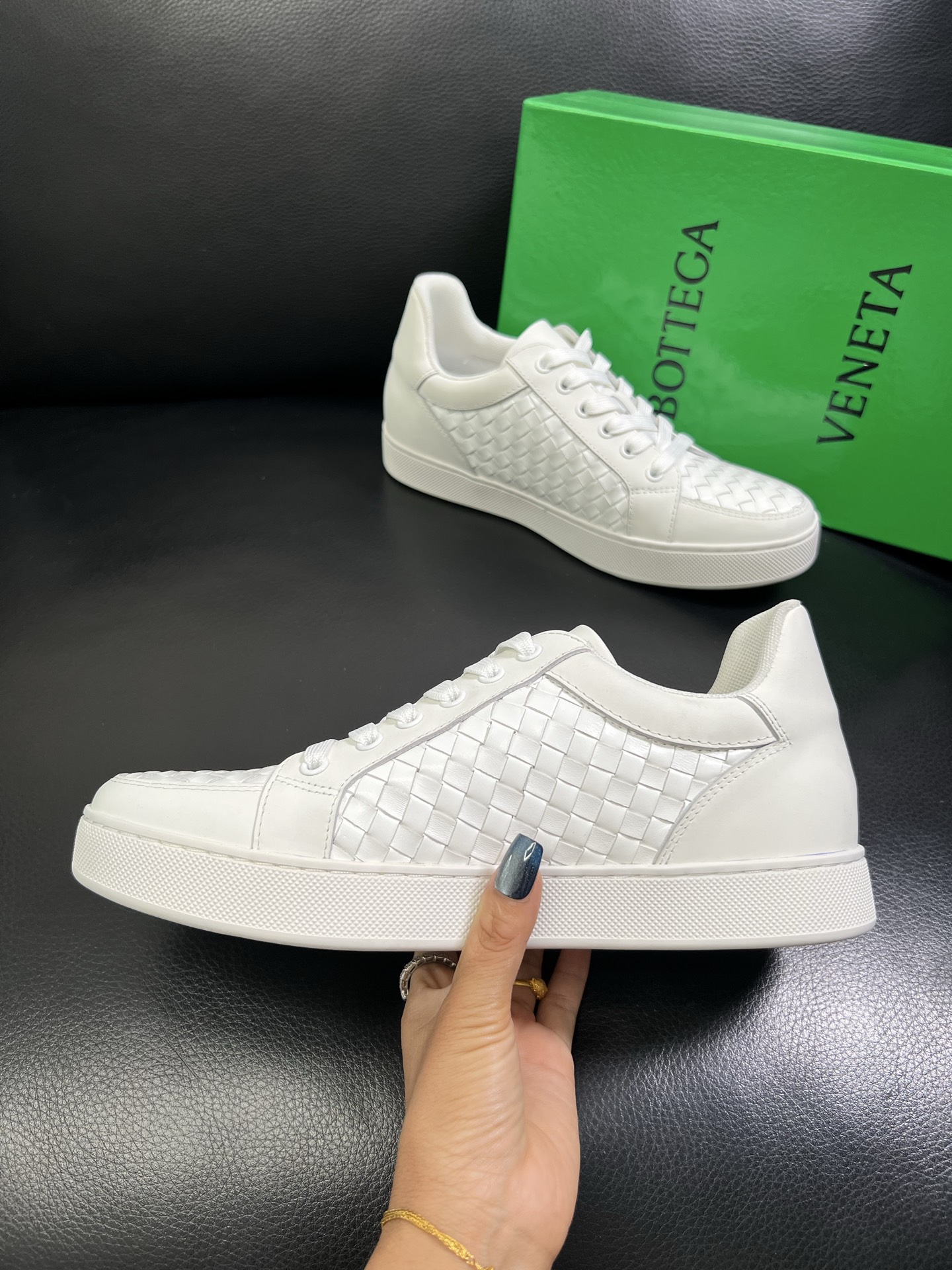  BOTTEGA  VENETA 🔍顶级代购🇮🇹 葆蝶家 专柜同步，鞋面意大利进口编织牛皮面料，透气牛皮