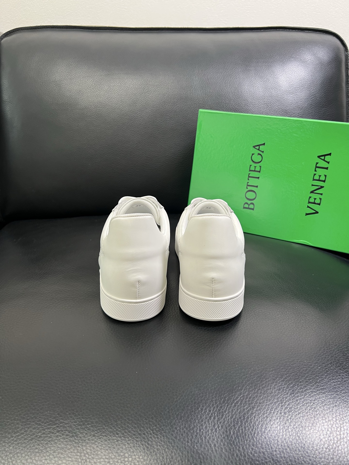  BOTTEGA  VENETA 🔍顶级代购🇮🇹 葆蝶家 专柜同步，鞋面意大利进口编织牛皮面料，透气牛皮