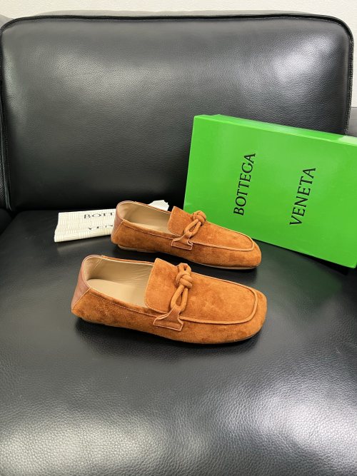 BOTTEGA VENETA Men's Suede Loafers with Knotted Detail - Luxurious Comfort 1 BOTTEGA VENETA Men's Suede Loafers with Knotted Detail - Luxurious Comfort