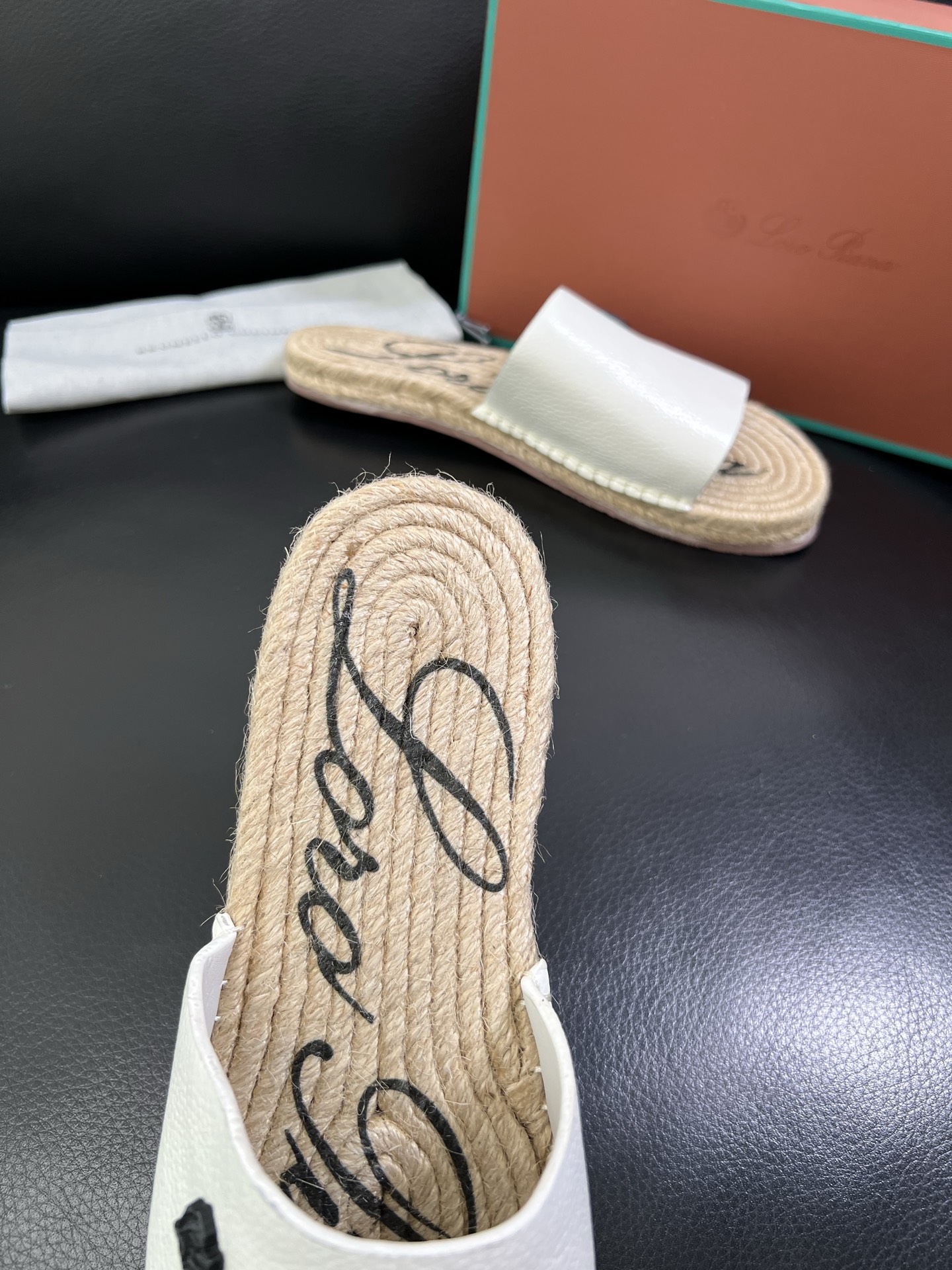  Loro Piana🔍顶级代购🇮🇹 诺悠翩雅  新品专柜同步，鞋面意大利进口牛皮面料，高品质拼接工艺，