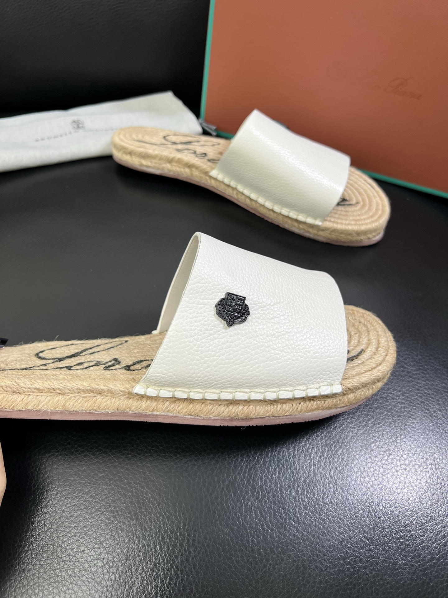  Loro Piana🔍顶级代购🇮🇹 诺悠翩雅  新品专柜同步，鞋面意大利进口牛皮面料，高品质拼接工艺，
