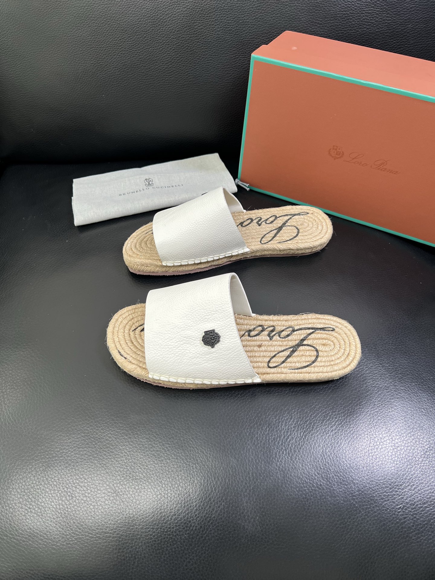  Loro Piana🔍顶级代购🇮🇹 诺悠翩雅  新品专柜同步，鞋面意大利进口牛皮面料，高品质拼接工艺，