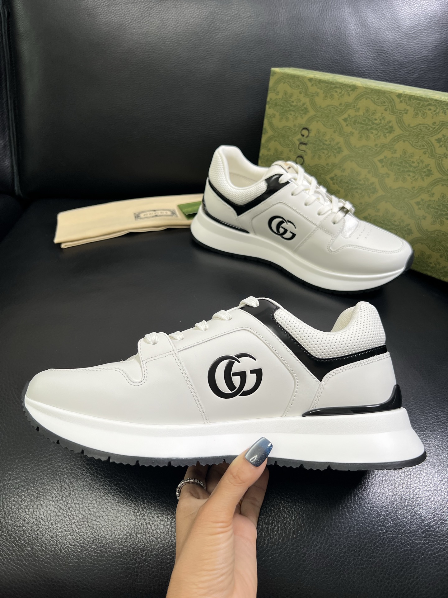 Gucci 🔍顶级代购🇮🇹 古奇专柜新款，原厂配置意大利进口牛皮搭配印花布面料，进口牛皮内里垫，透气舒适