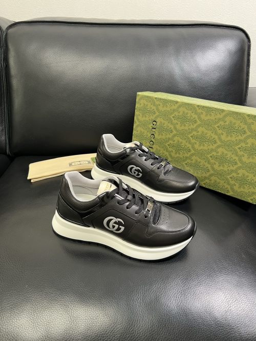 Gucci Men's Black Leather Sneaker with Interlocking G - Size 38-44 1 Gucci Men's Black Leather Sneaker with Interlocking G - Size 38-44