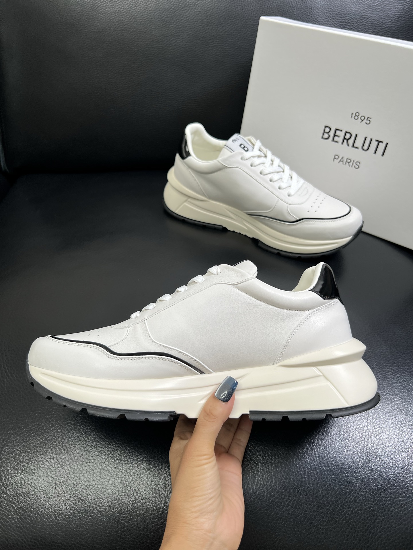 Berluti 🔍顶级代购🇮🇹 布鲁提 专柜同步发售原厂配置，意大利进口牛皮面料，全进口水染牛皮里垫，鞋