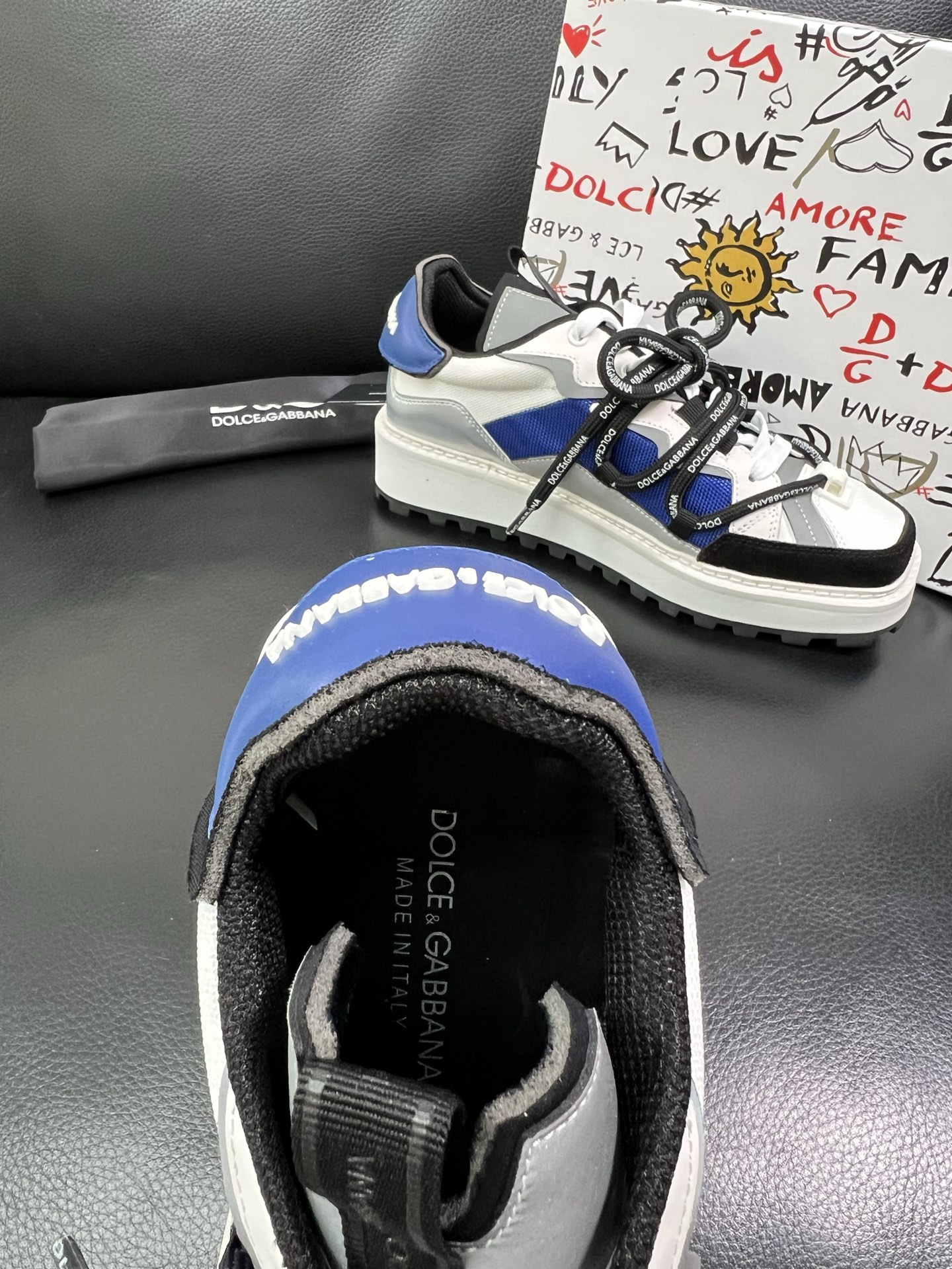 Dolce & Gabbana 🔍顶级代购🇮🇹 杜嘉班纳 爆款专柜新品同步，鞋面意大利进口牛皮搭配布面料