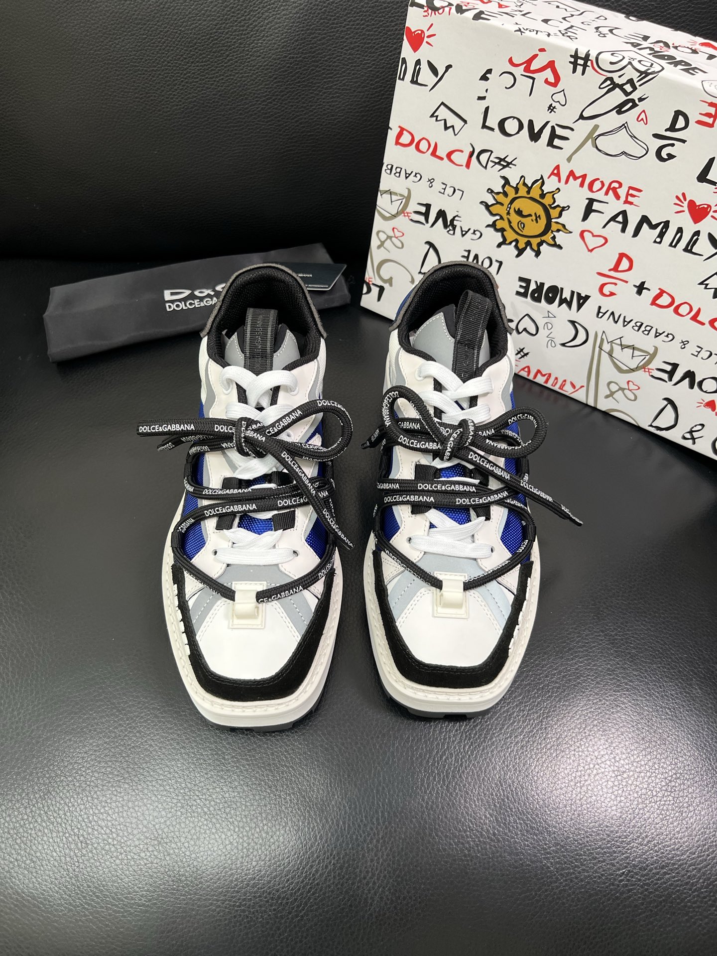 Dolce & Gabbana 🔍顶级代购🇮🇹 杜嘉班纳 爆款专柜新品同步，鞋面意大利进口牛皮搭配布面料