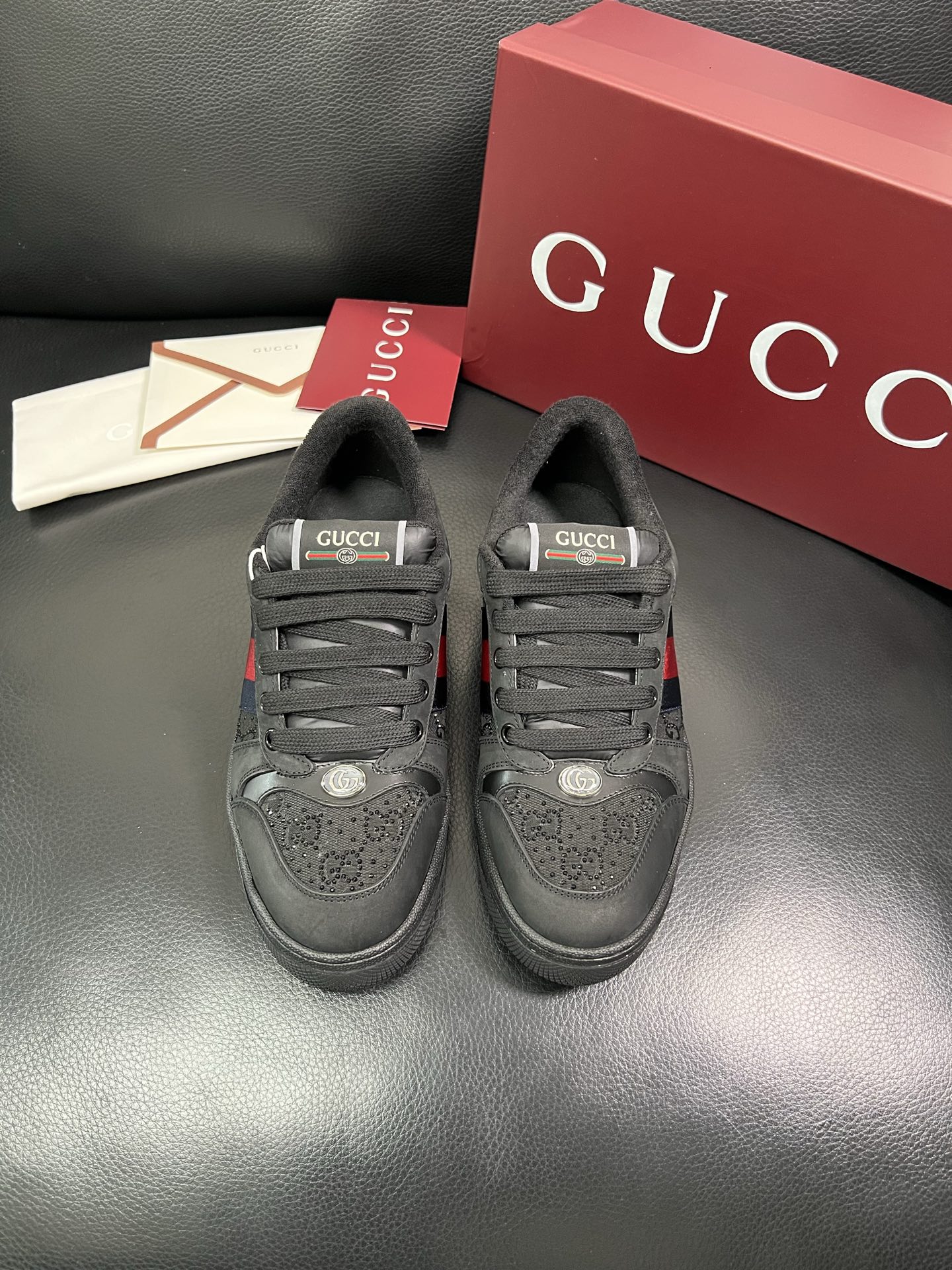 Gucci 🔍顶级代购🇮🇹 古奇 专柜新款，原厂配置意大利进口牛皮搭配印花布面料，进口牛皮内里垫，透气舒