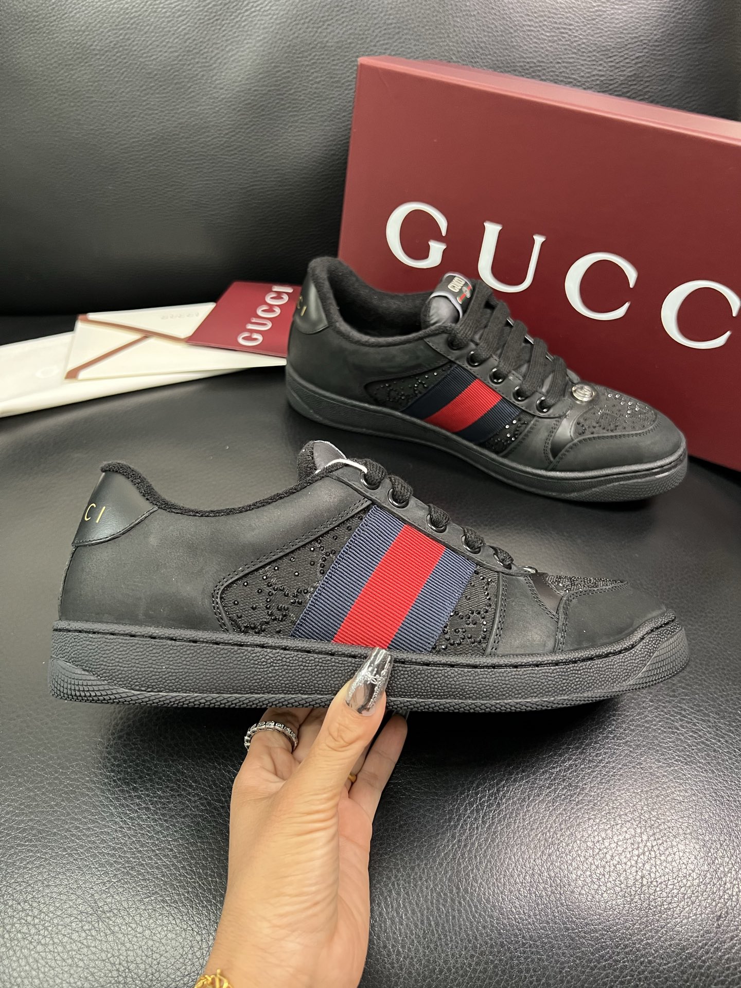 Gucci 🔍顶级代购🇮🇹 古奇 专柜新款，原厂配置意大利进口牛皮搭配印花布面料，进口牛皮内里垫，透气舒