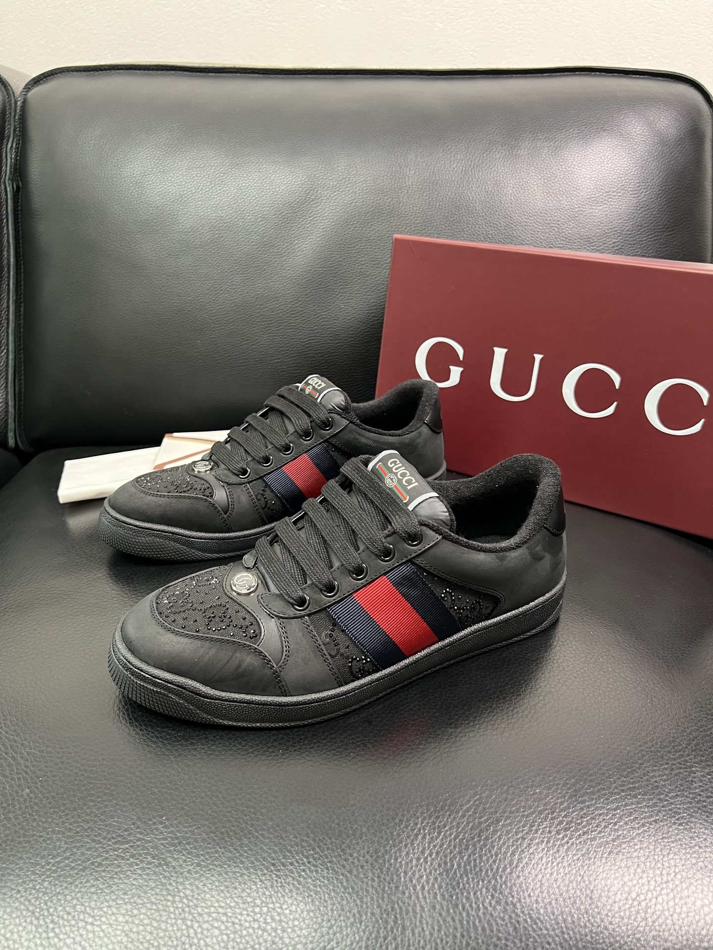 Gucci 🔍顶级代购🇮🇹 古奇 专柜新款，原厂配置意大利进口牛皮搭配印花布面料，进口牛皮内里垫，透气舒