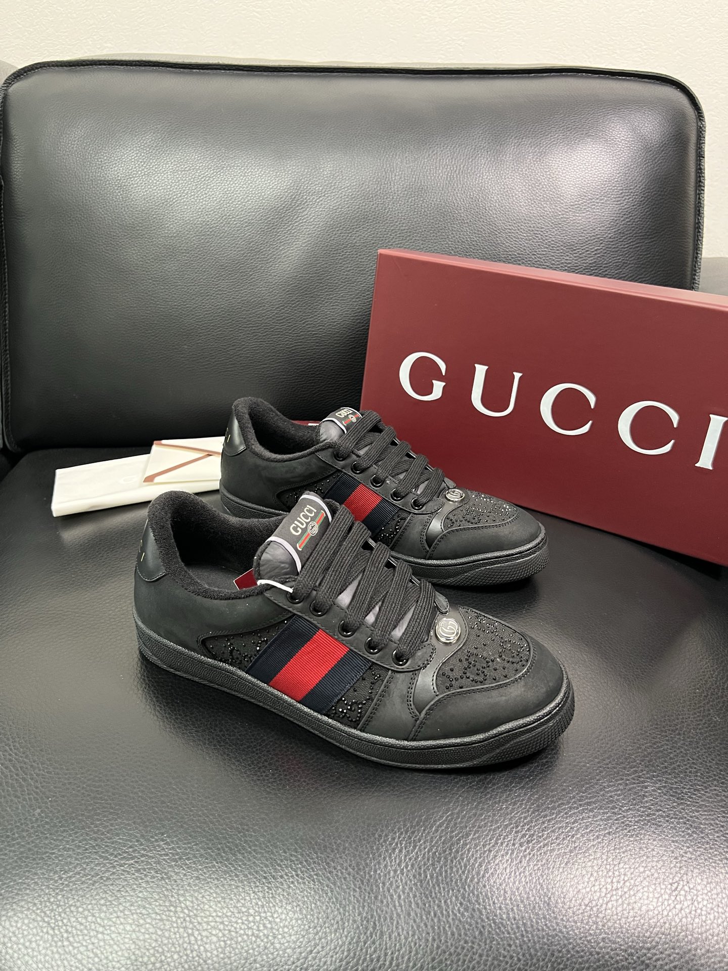 Gucci 🔍顶级代购🇮🇹 古奇 专柜新款，原厂配置意大利进口牛皮搭配印花布面料，进口牛皮内里垫，透气舒
