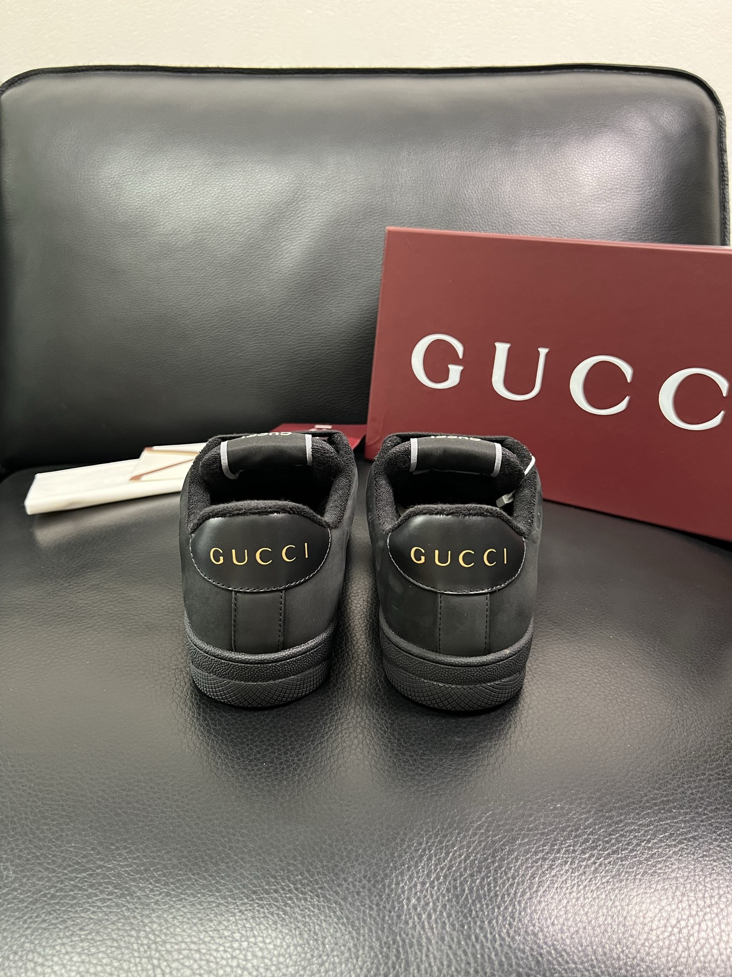 Gucci 🔍顶级代购🇮🇹 古奇 专柜新款，原厂配置意大利进口牛皮搭配印花布面料，进口牛皮内里垫，透气舒