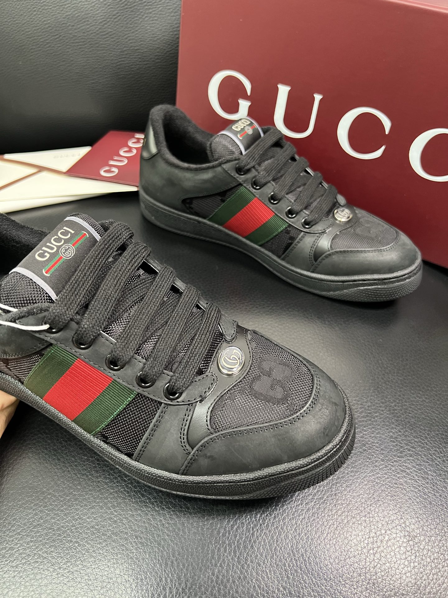 Gucci 🔍顶级代购🇮🇹 古奇 专柜新款，原厂配置意大利进口牛皮搭配印花布面料，进口牛皮内里垫，透气舒