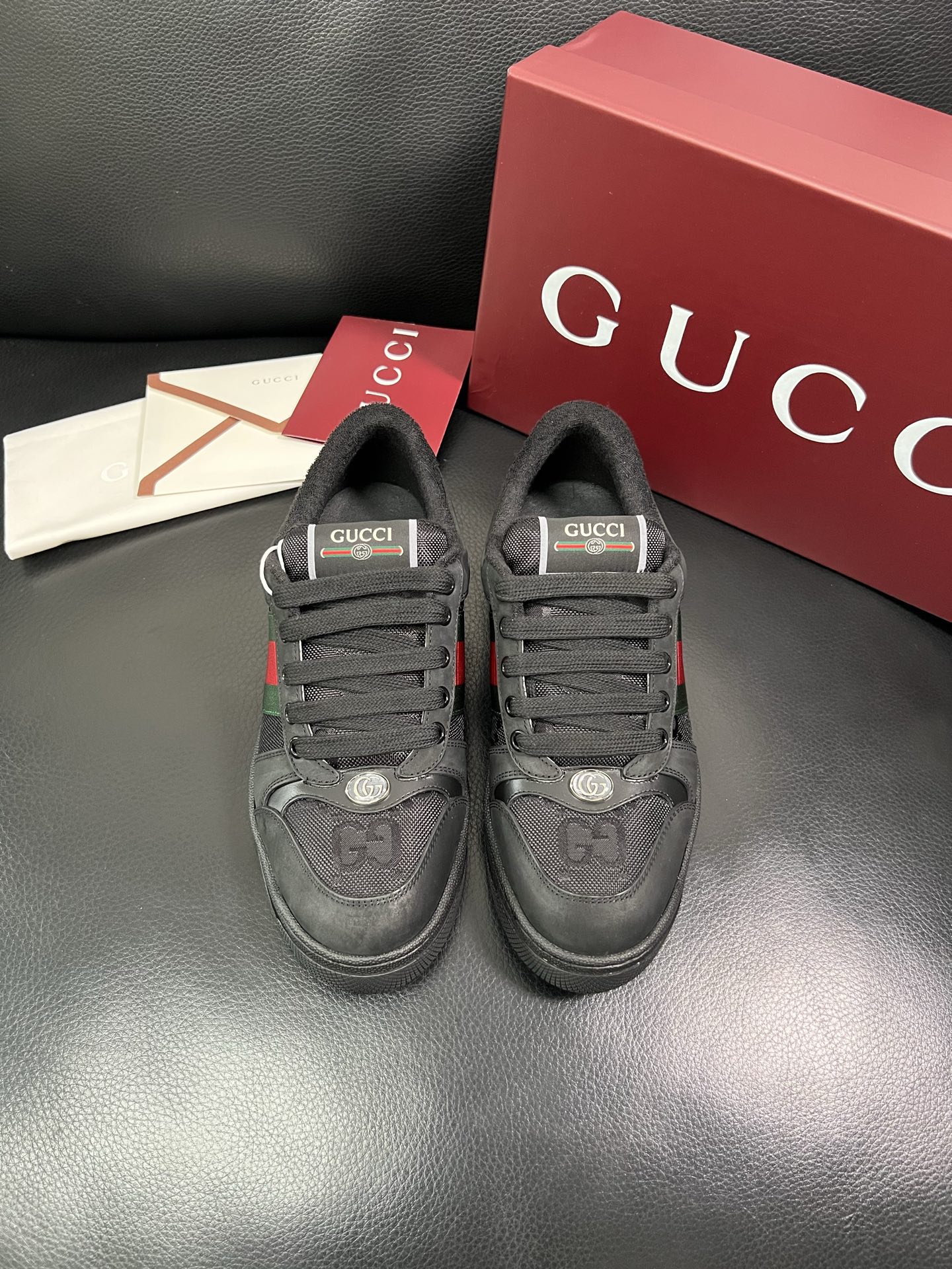 Gucci 🔍顶级代购🇮🇹 古奇 专柜新款，原厂配置意大利进口牛皮搭配印花布面料，进口牛皮内里垫，透气舒