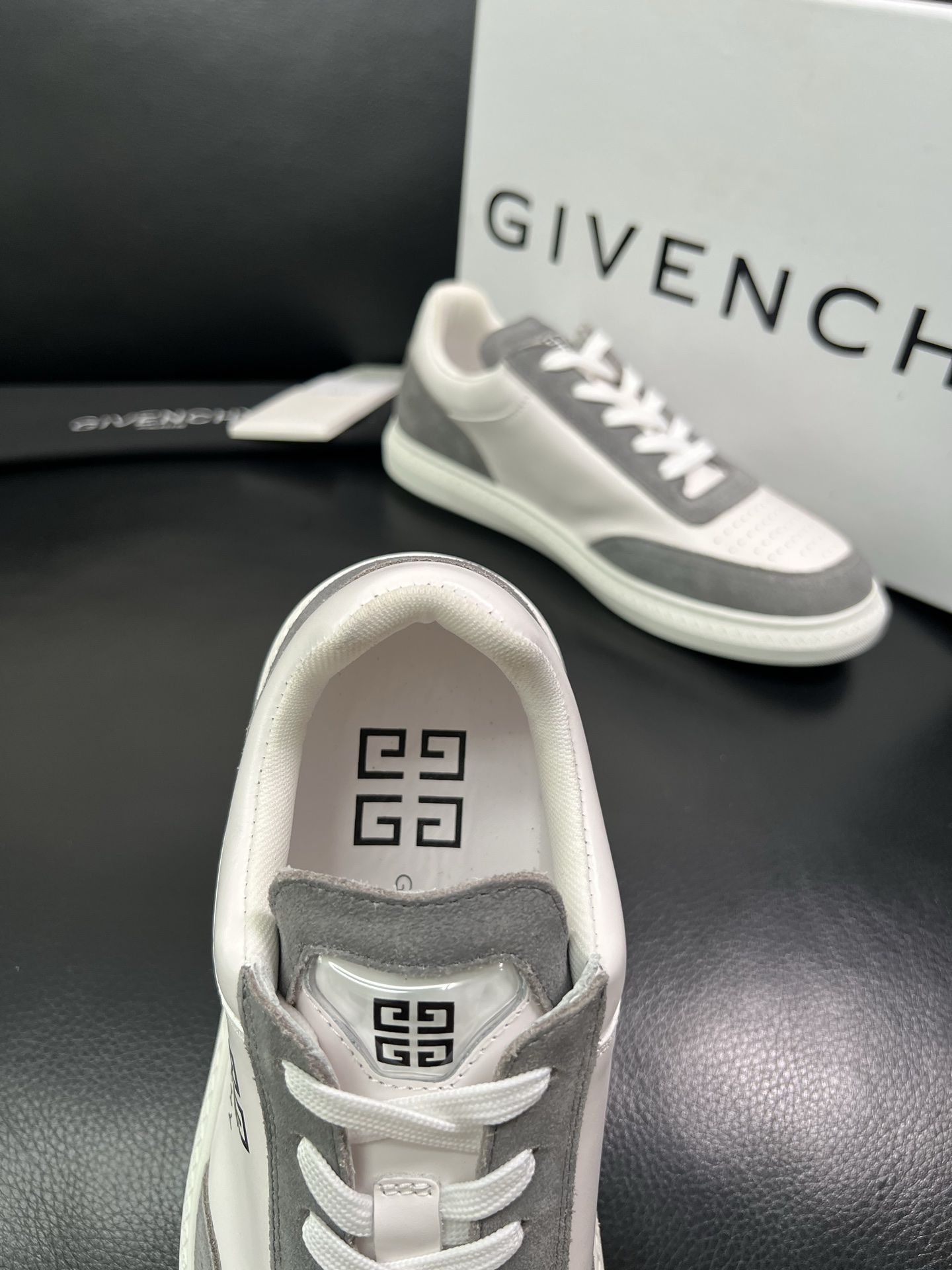 Givenchy 🔍顶级代购🇮🇹 纪梵希 新品专柜同步原厂配置，意大利进口牛皮搭配网布面料，全鞋配件私模