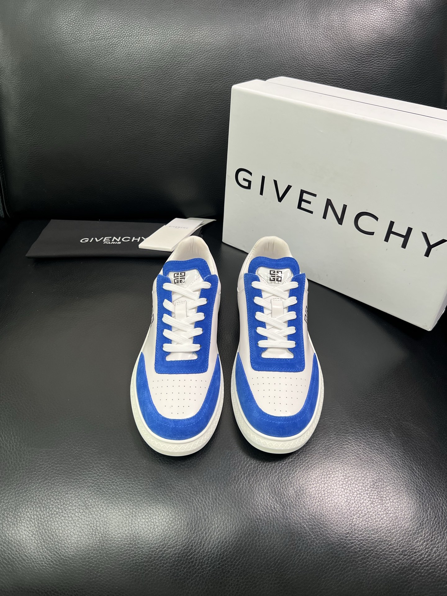 Givenchy 🔍顶级代购🇮🇹 纪梵希 新品专柜同步原厂配置，意大利进口牛皮搭配网布面料，全鞋配件私模