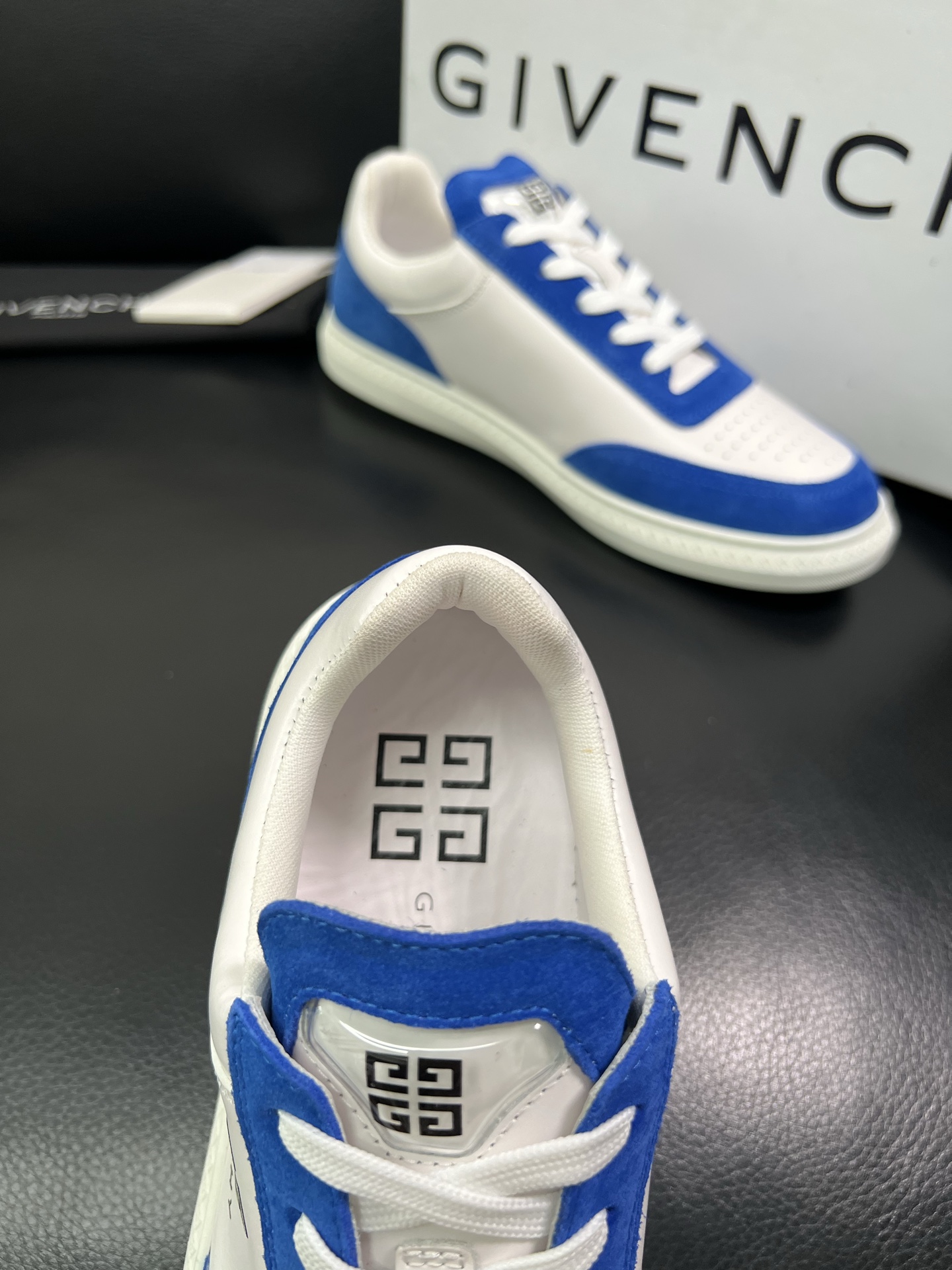 Givenchy 🔍顶级代购🇮🇹 纪梵希 新品专柜同步原厂配置，意大利进口牛皮搭配网布面料，全鞋配件私模
