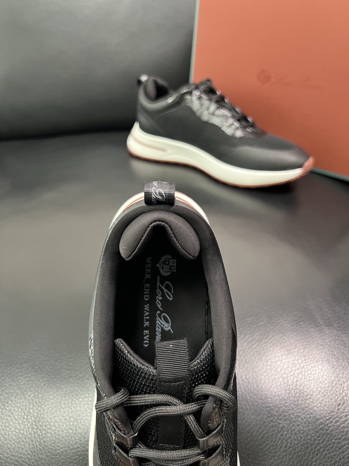 Loro Piana🔍顶级代购🇮🇹 诺悠翩雅 新品专柜同步，鞋面意大利进口牛皮面料，高品质拼接工艺，鞋底