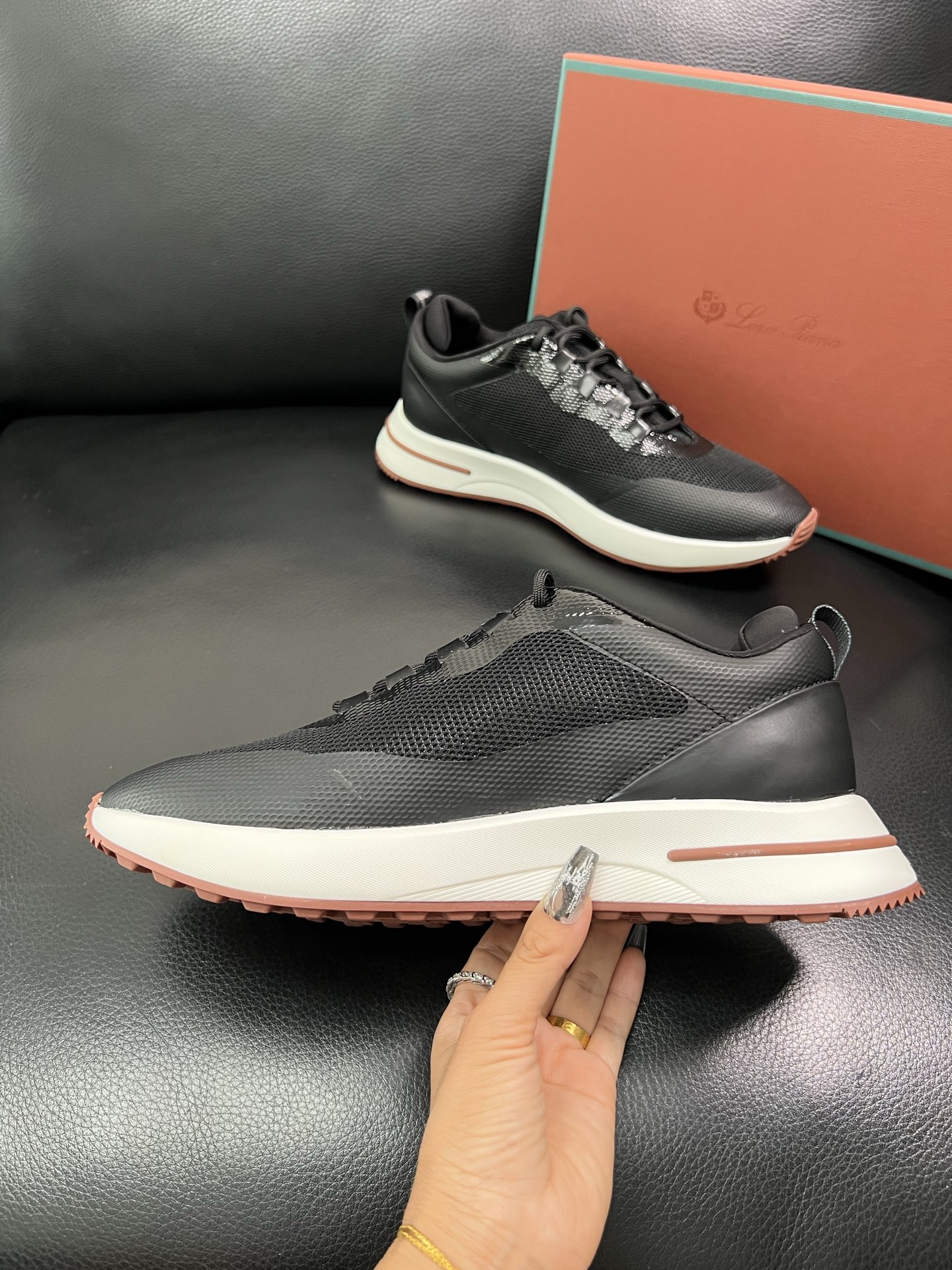Loro Piana🔍顶级代购🇮🇹 诺悠翩雅 新品专柜同步，鞋面意大利进口牛皮面料，高品质拼接工艺，鞋底