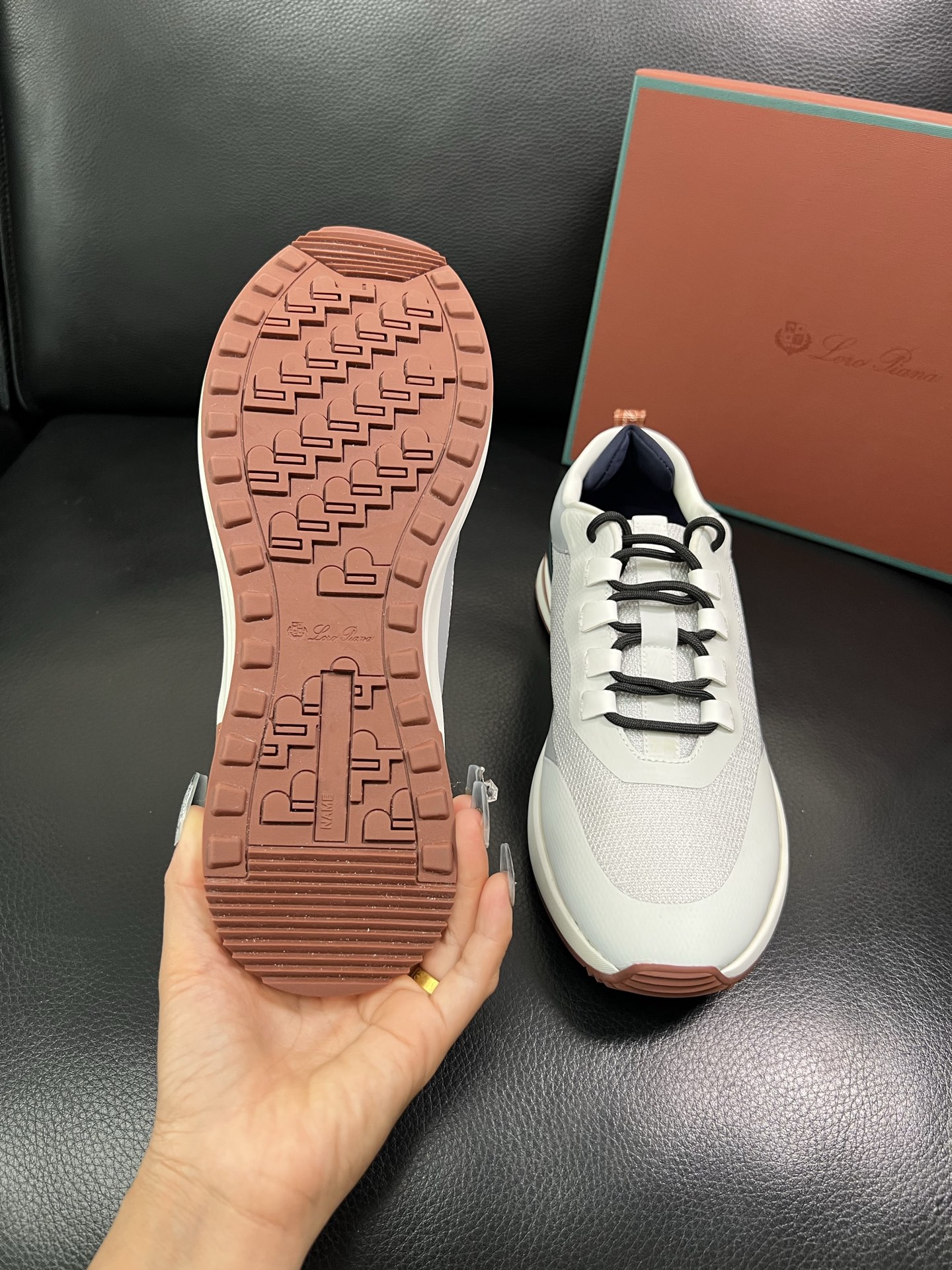 Loro Piana🔍顶级代购🇮🇹 诺悠翩雅 新品专柜同步，鞋面意大利进口牛皮面料，高品质拼接工艺，鞋底